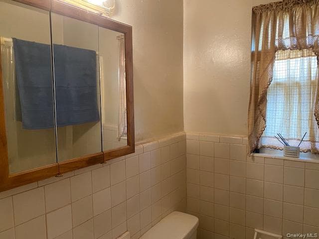 245-70 77th Crescent Unit: C1&2 thumbnail 10
