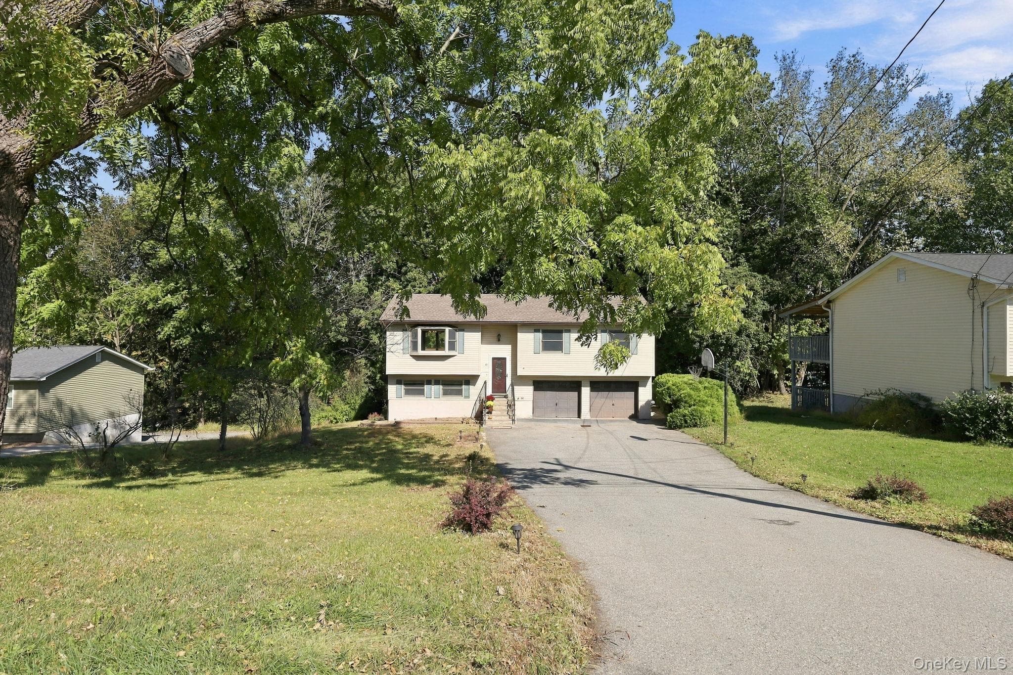 10 Van Wagner Road thumbnail 2