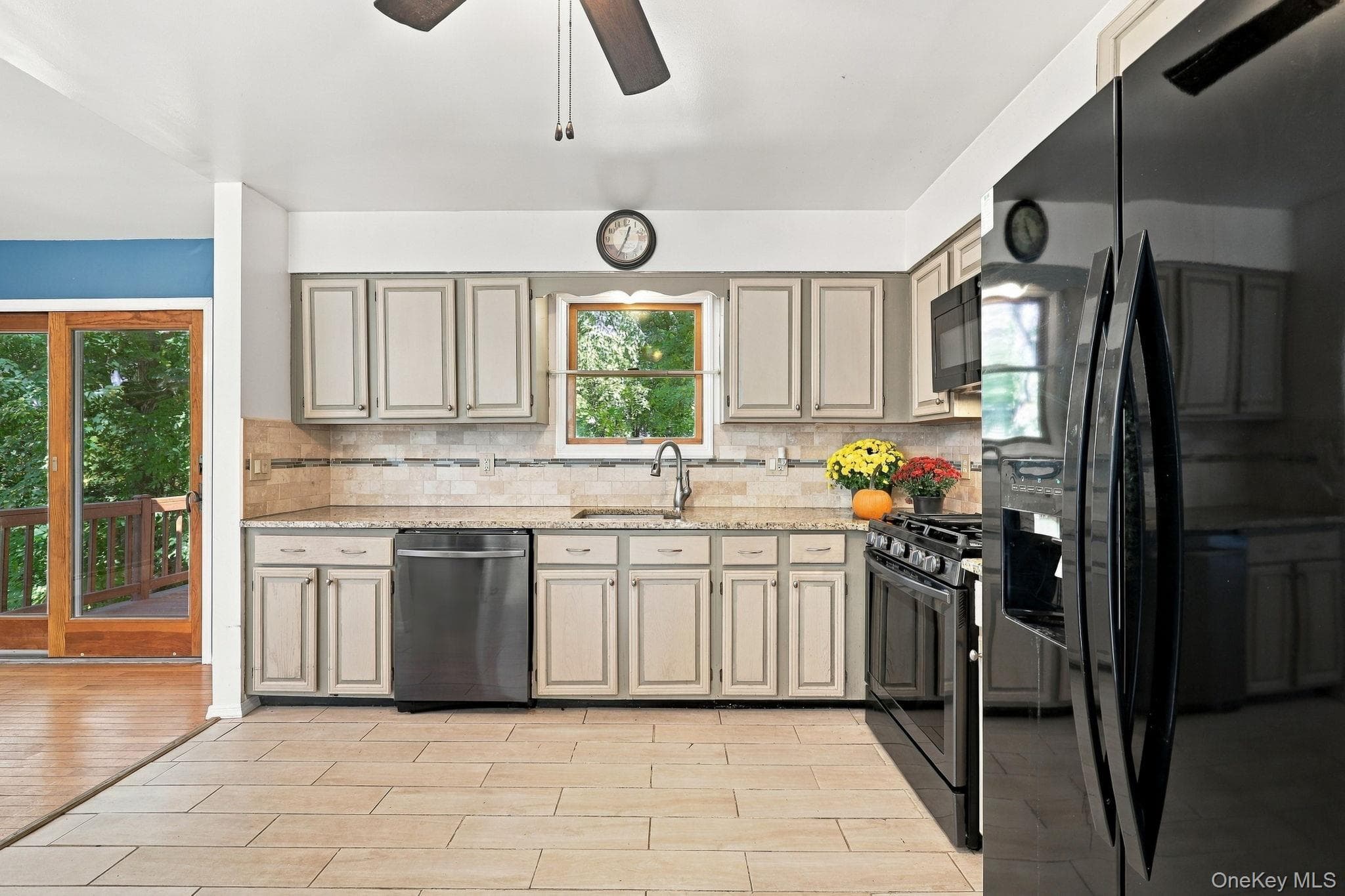 10 Van Wagner Road thumbnail 13
