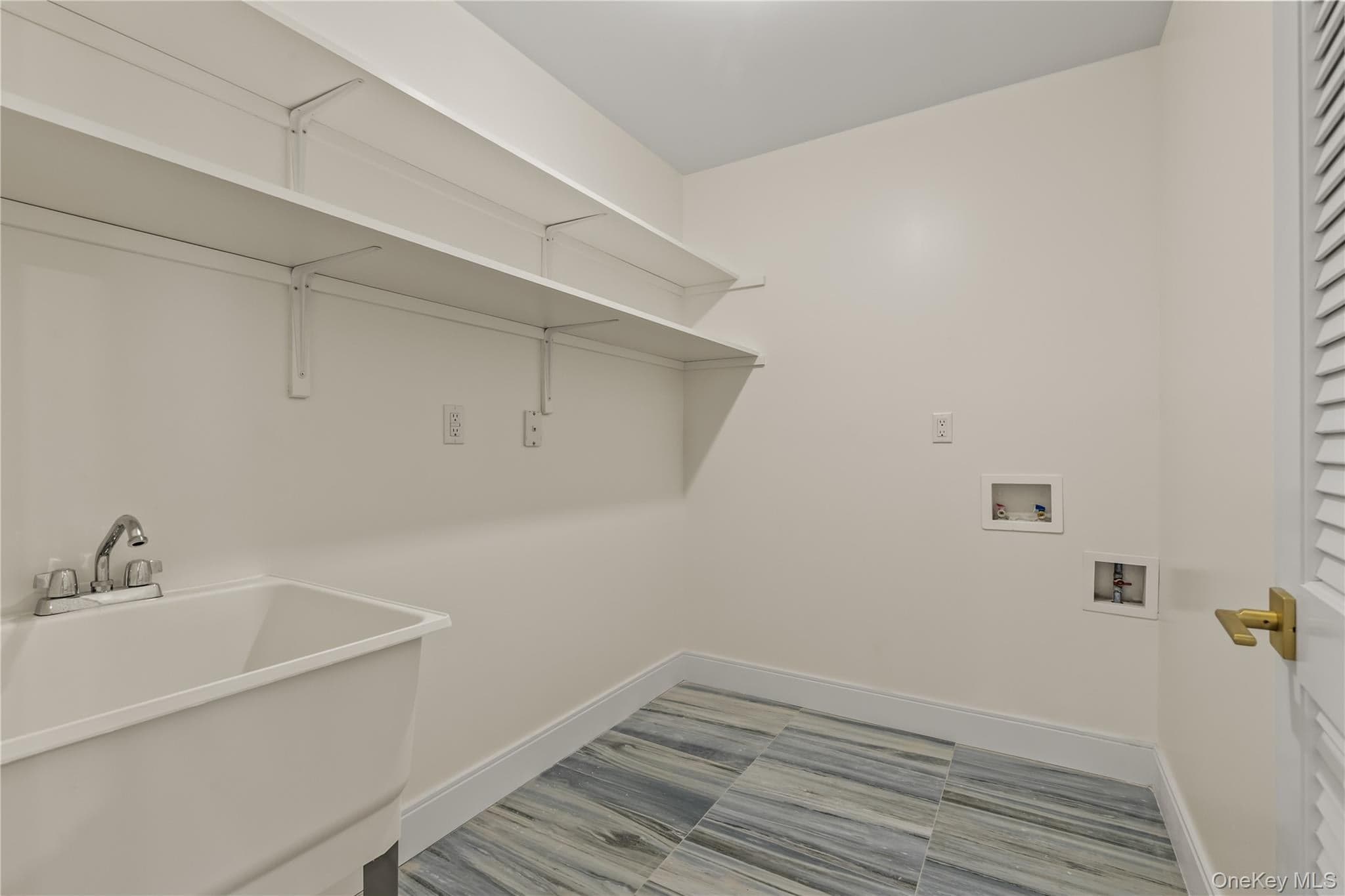 5205 Corner Street thumbnail 36