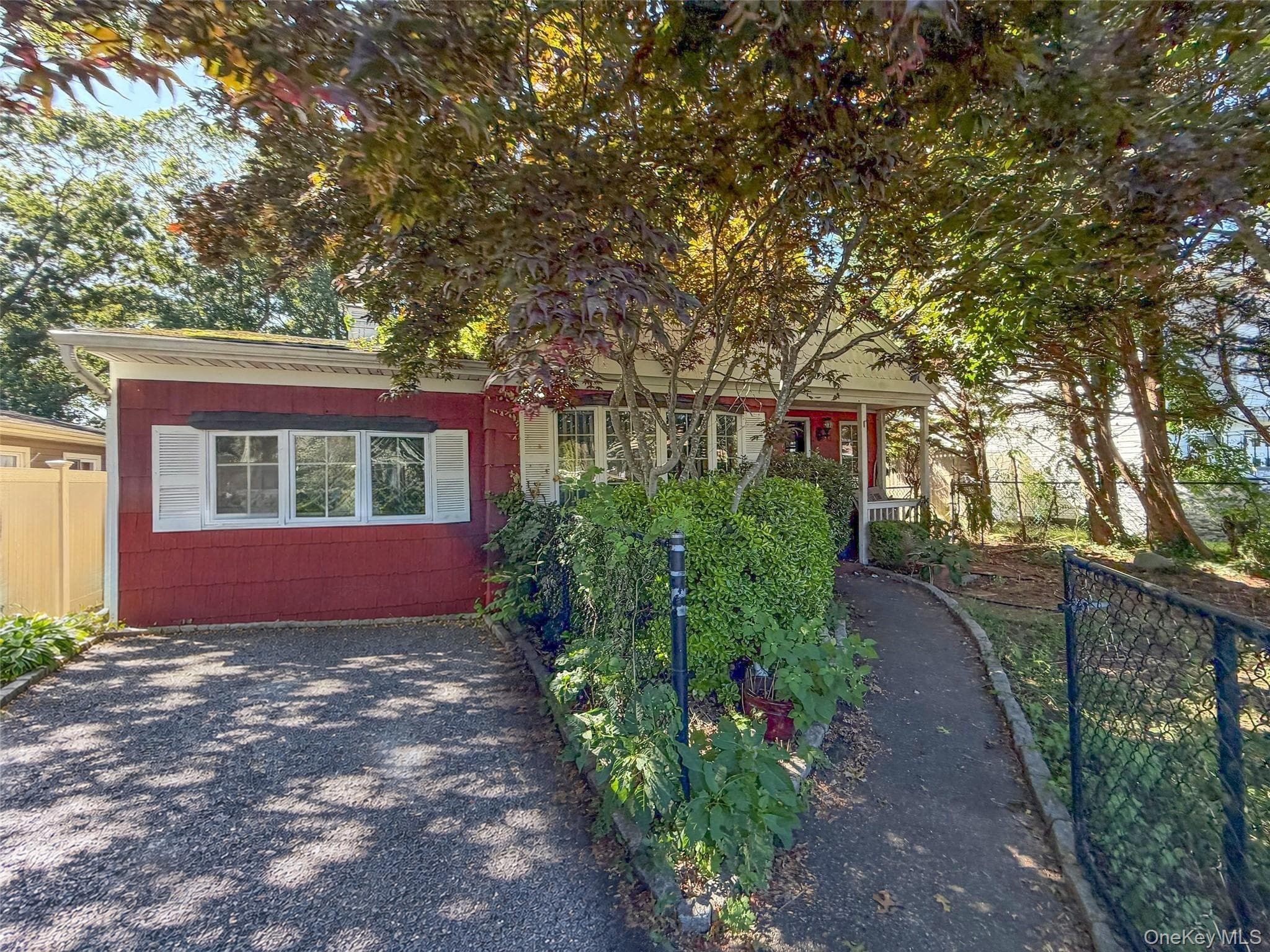 30 Oakwood Drive, Shirley
