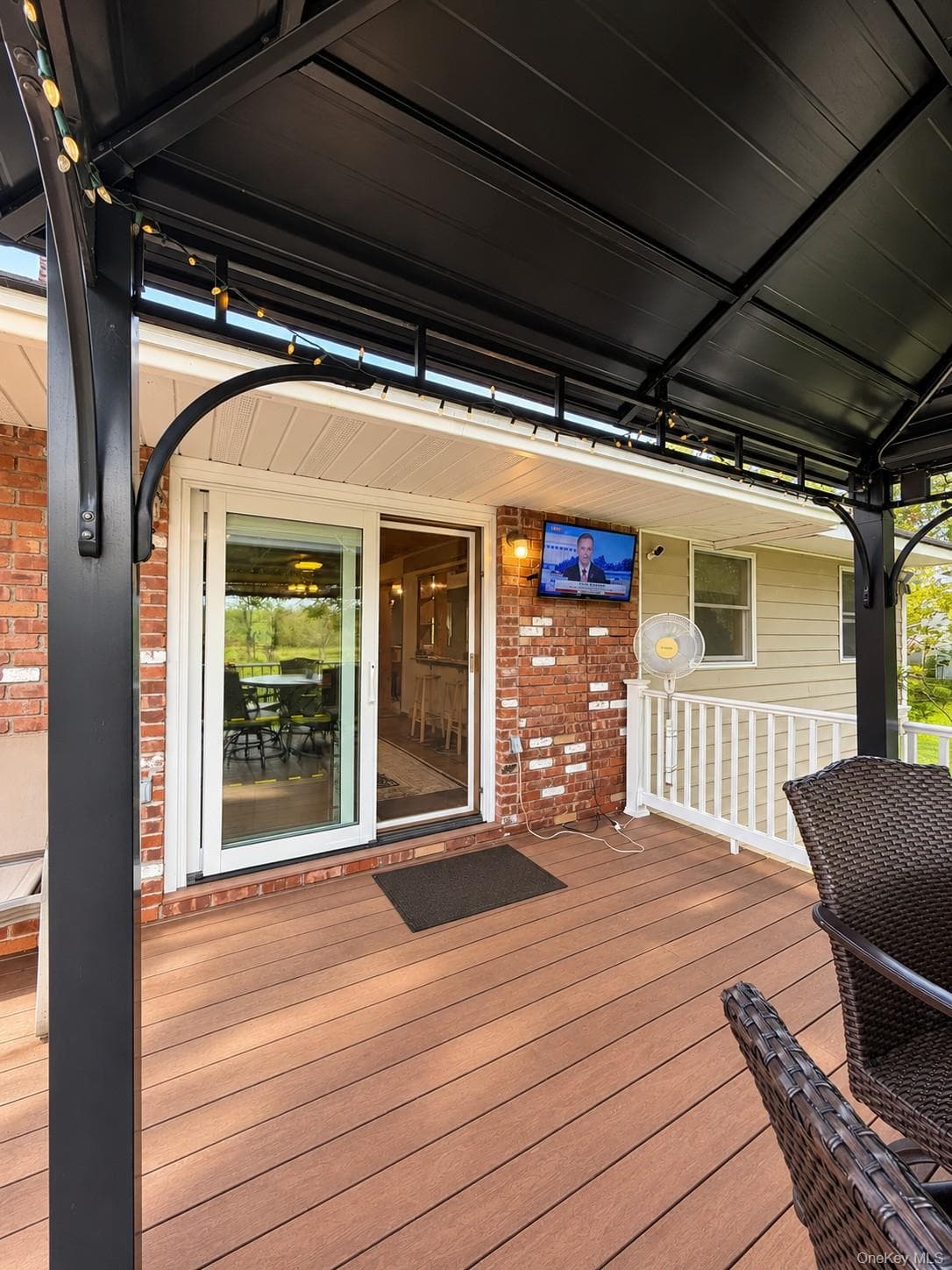 56 Columbia Drive thumbnail 9