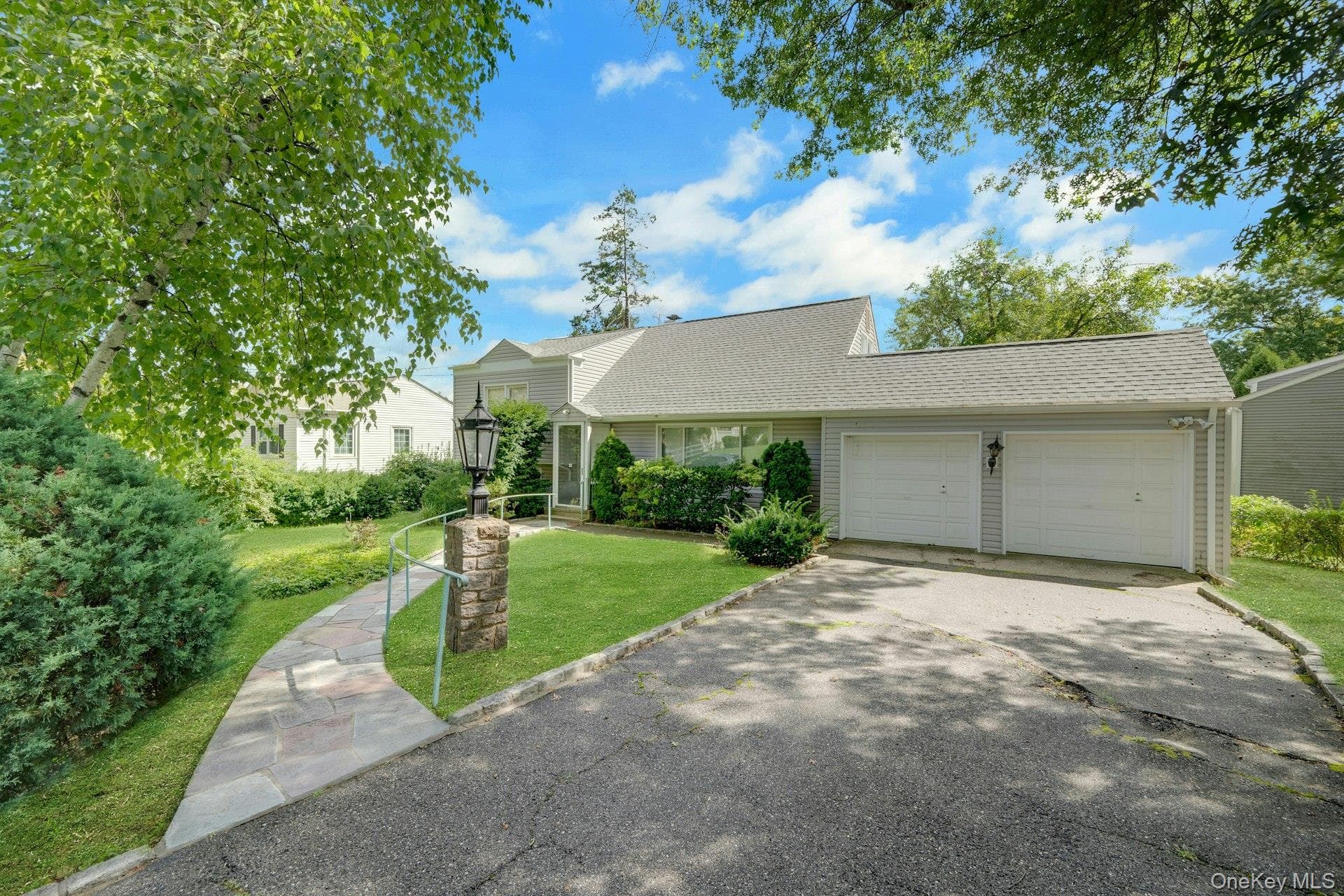 22 Somerset Drive thumbnail 3