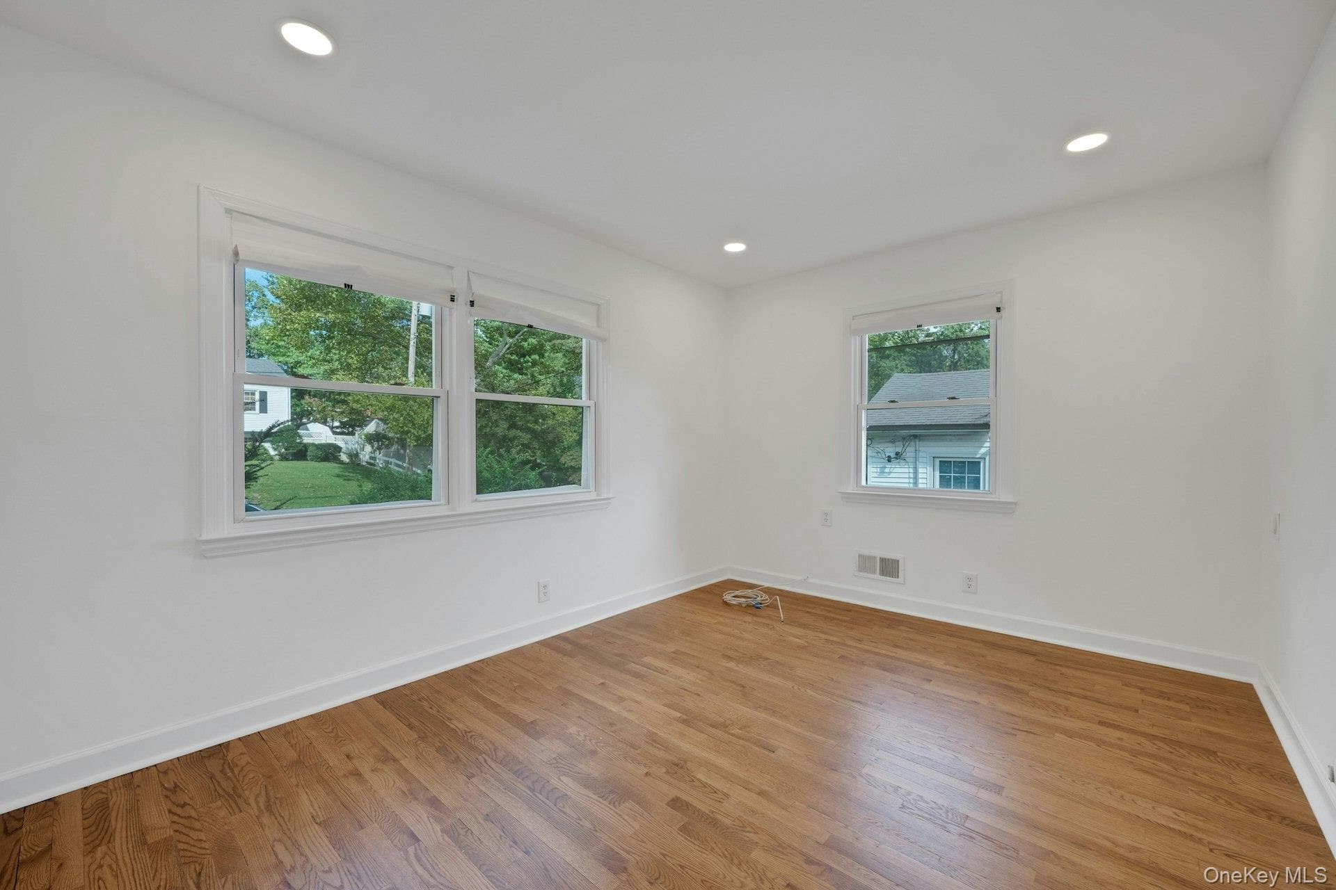 22 Somerset Drive thumbnail 15