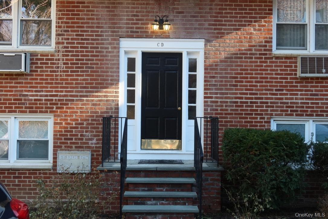 28 Barker Street Unit: C-2, Mount Kisco