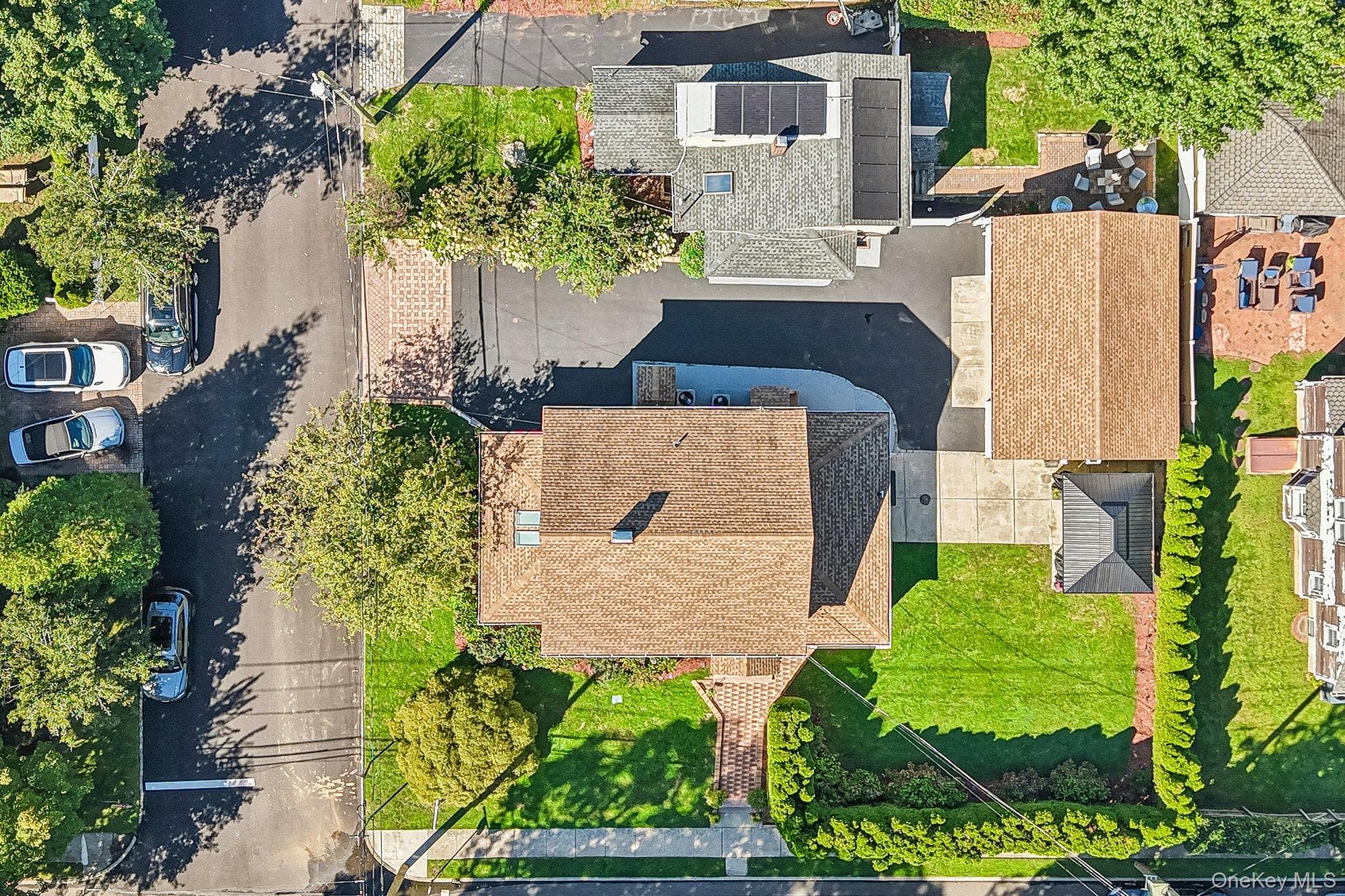 77 Jefferson Avenue thumbnail 5