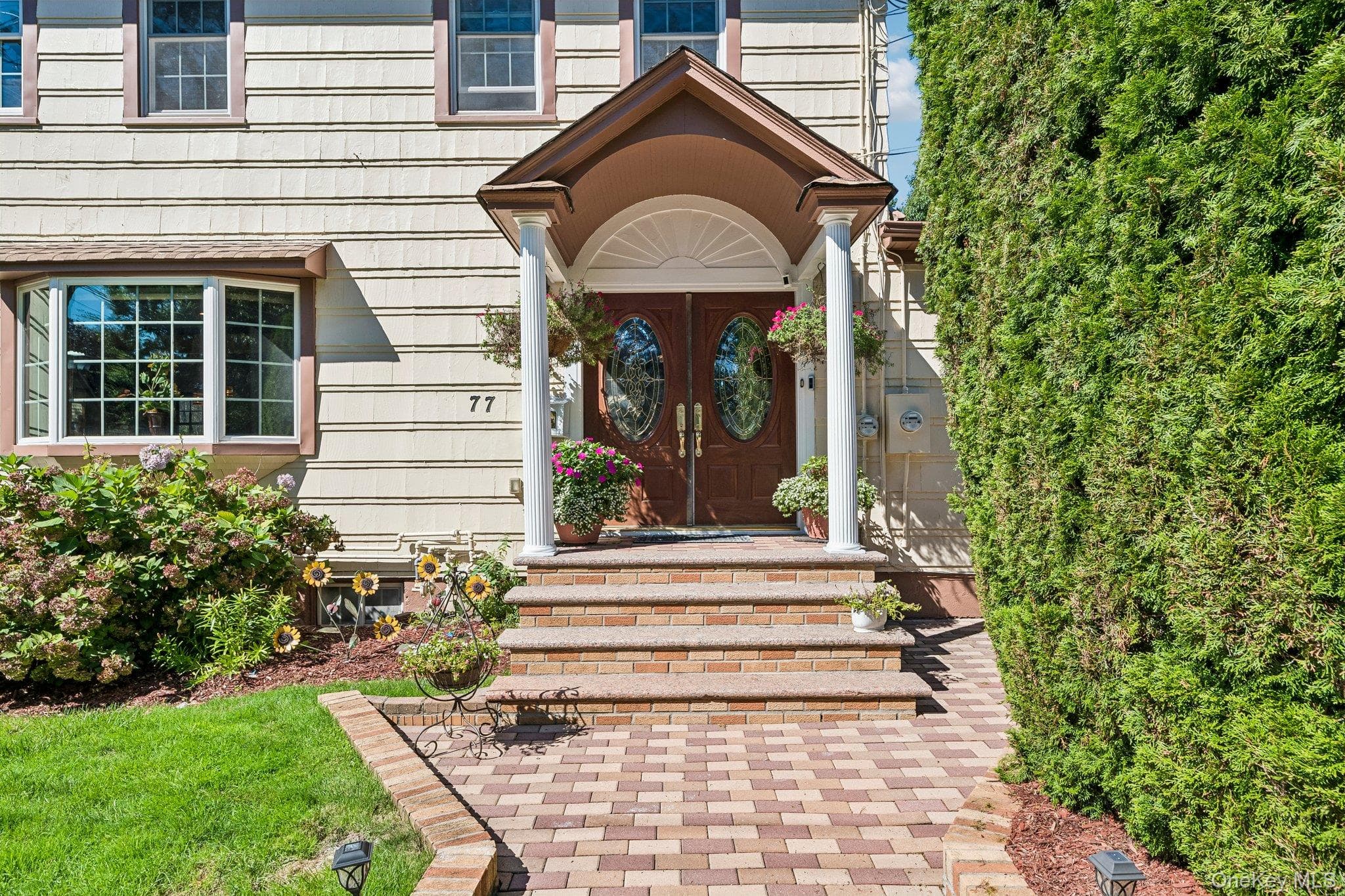 77 Jefferson Avenue thumbnail 2