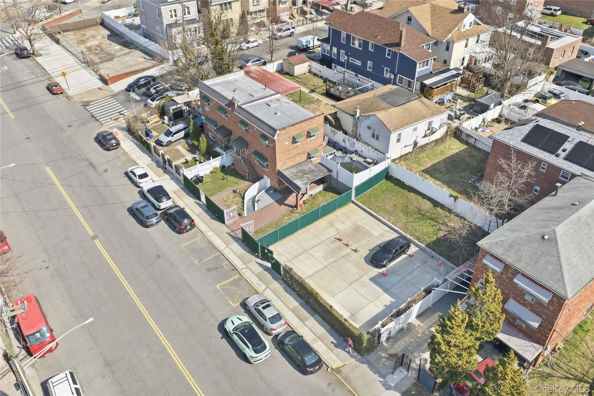2864 Dewey Avenue thumbnail 3