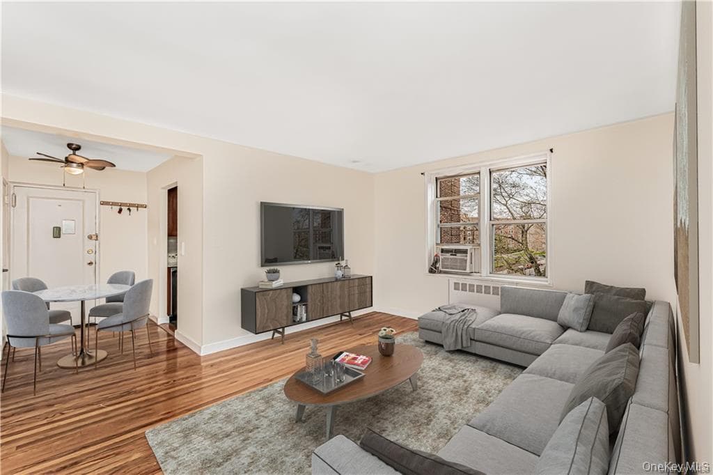 5610 Netherland Avenue Unit: 5G photo 1