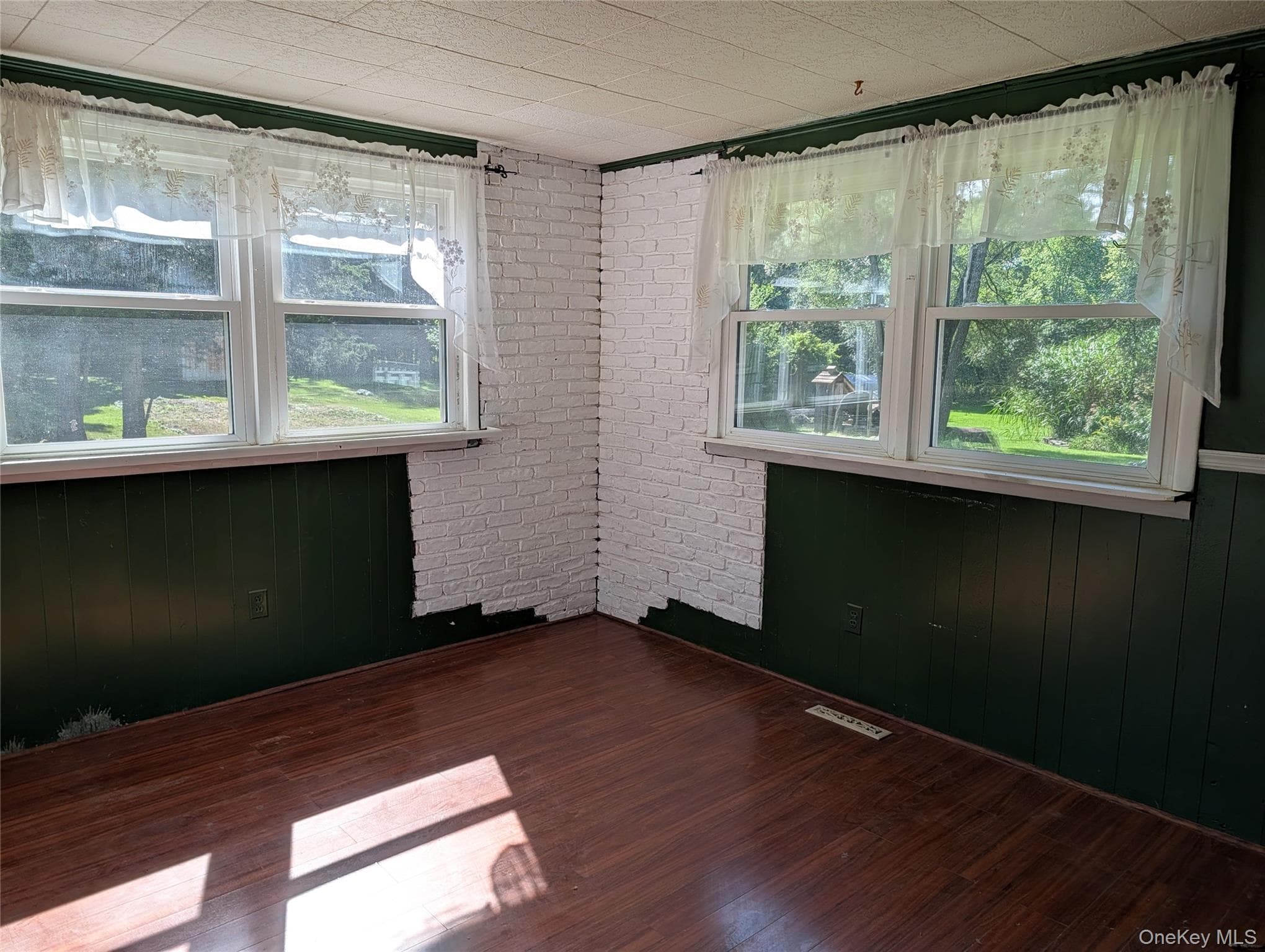 6 White Oak Terrace thumbnail 16