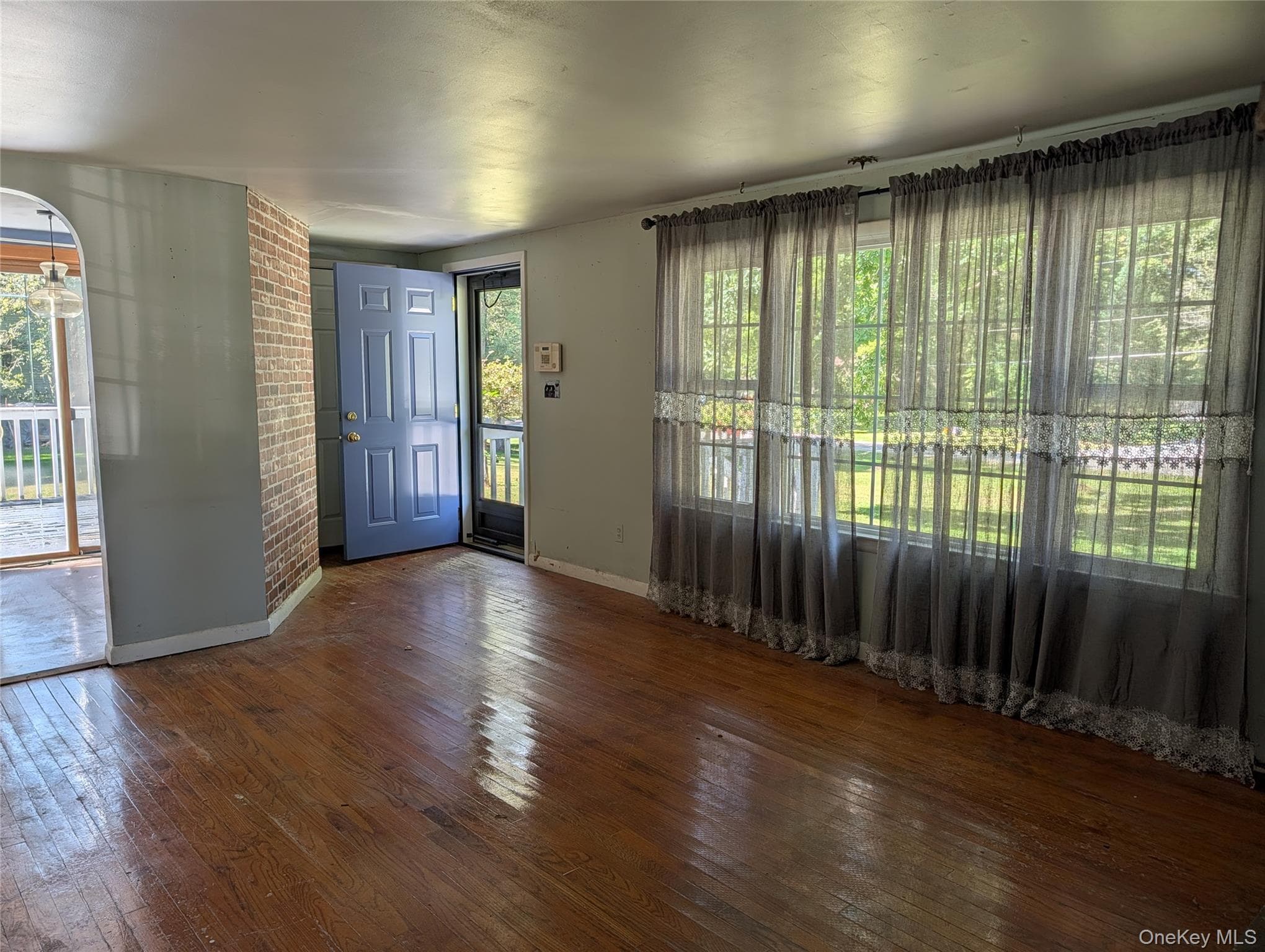 6 White Oak Terrace thumbnail 3