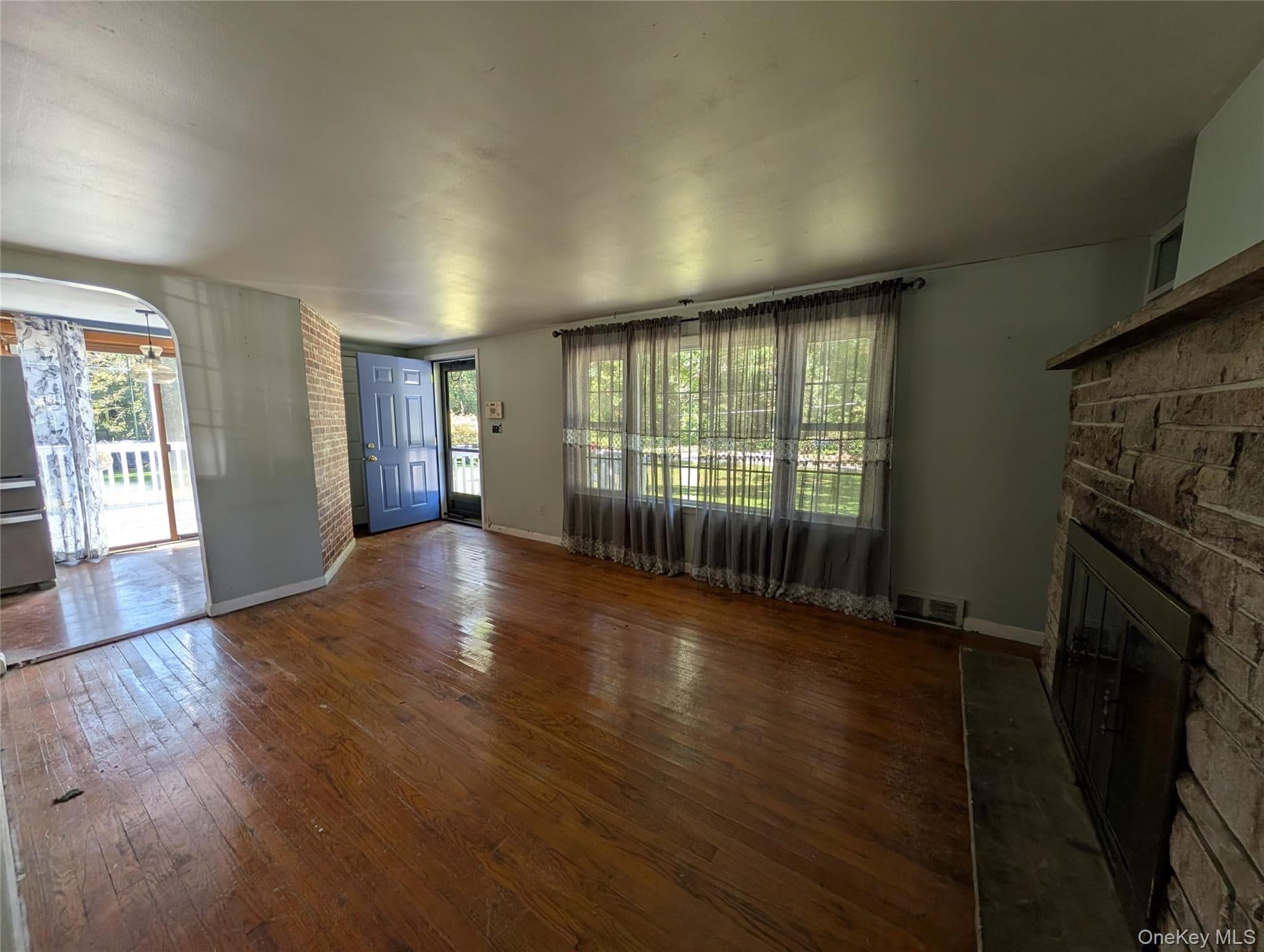 6 White Oak Terrace thumbnail 4