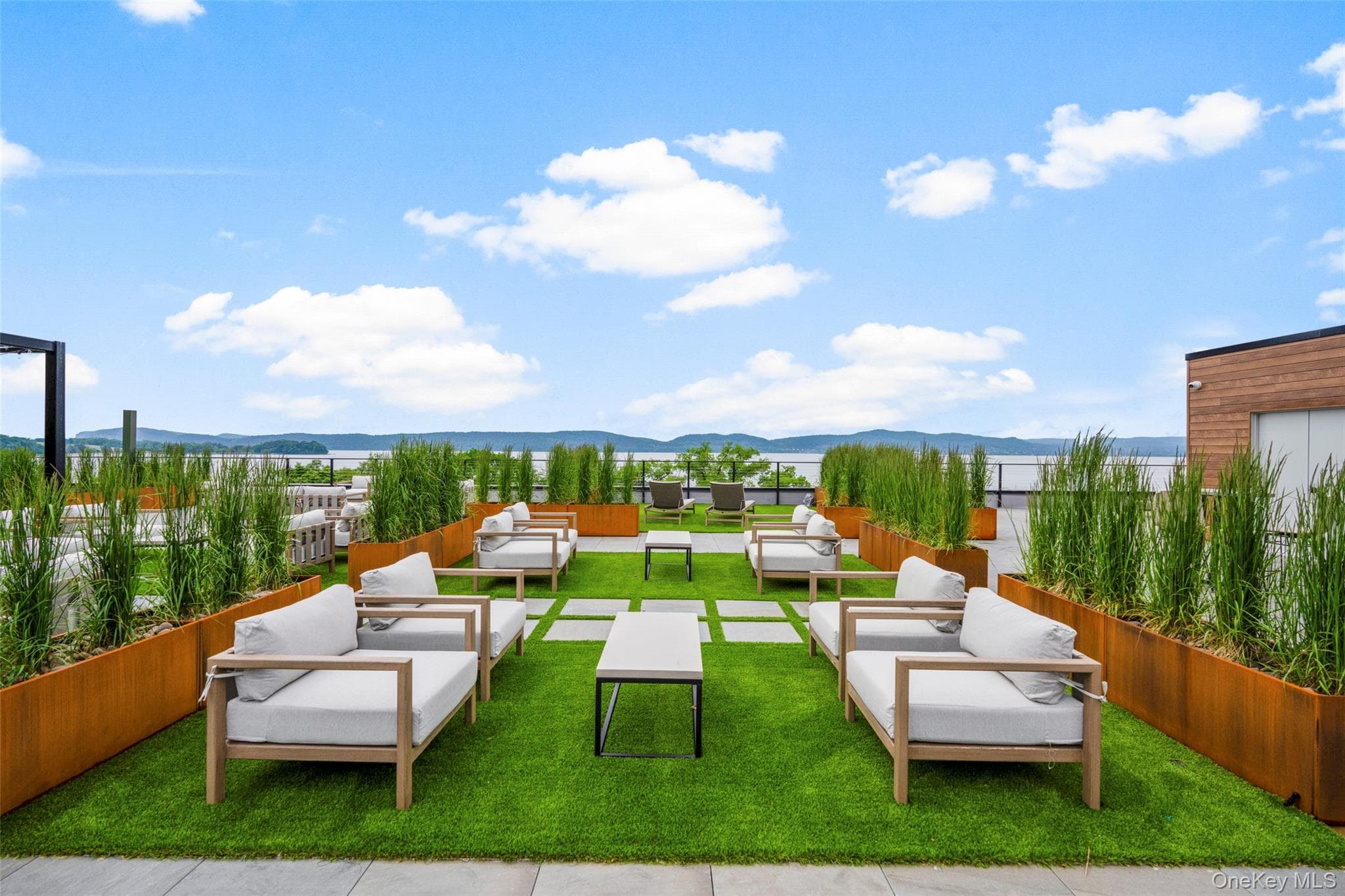 25 S Riverside Avenue Unit: 108 thumbnail 2