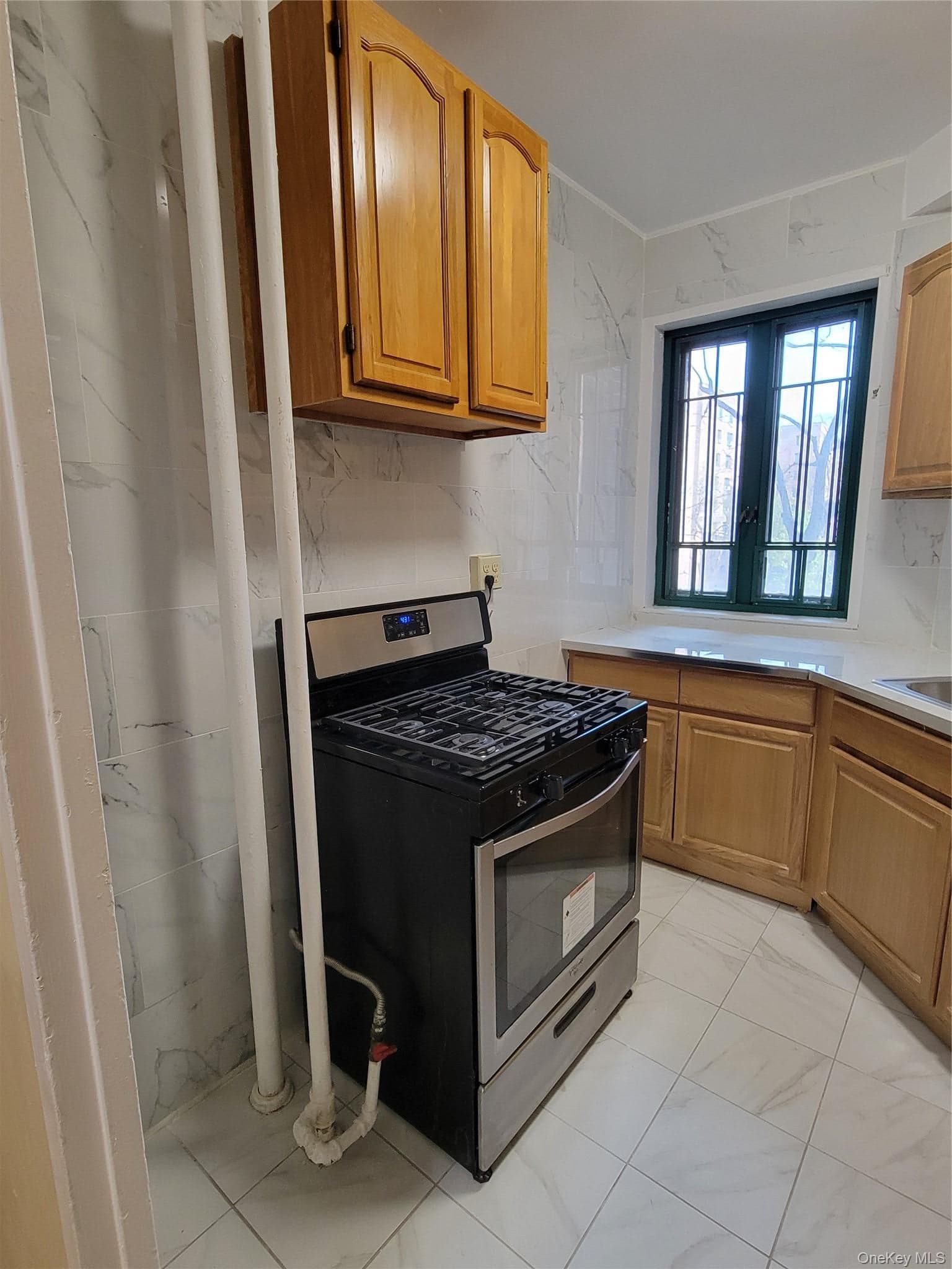 1503 Metropolitan Avenue Unit: 2F thumbnail 10