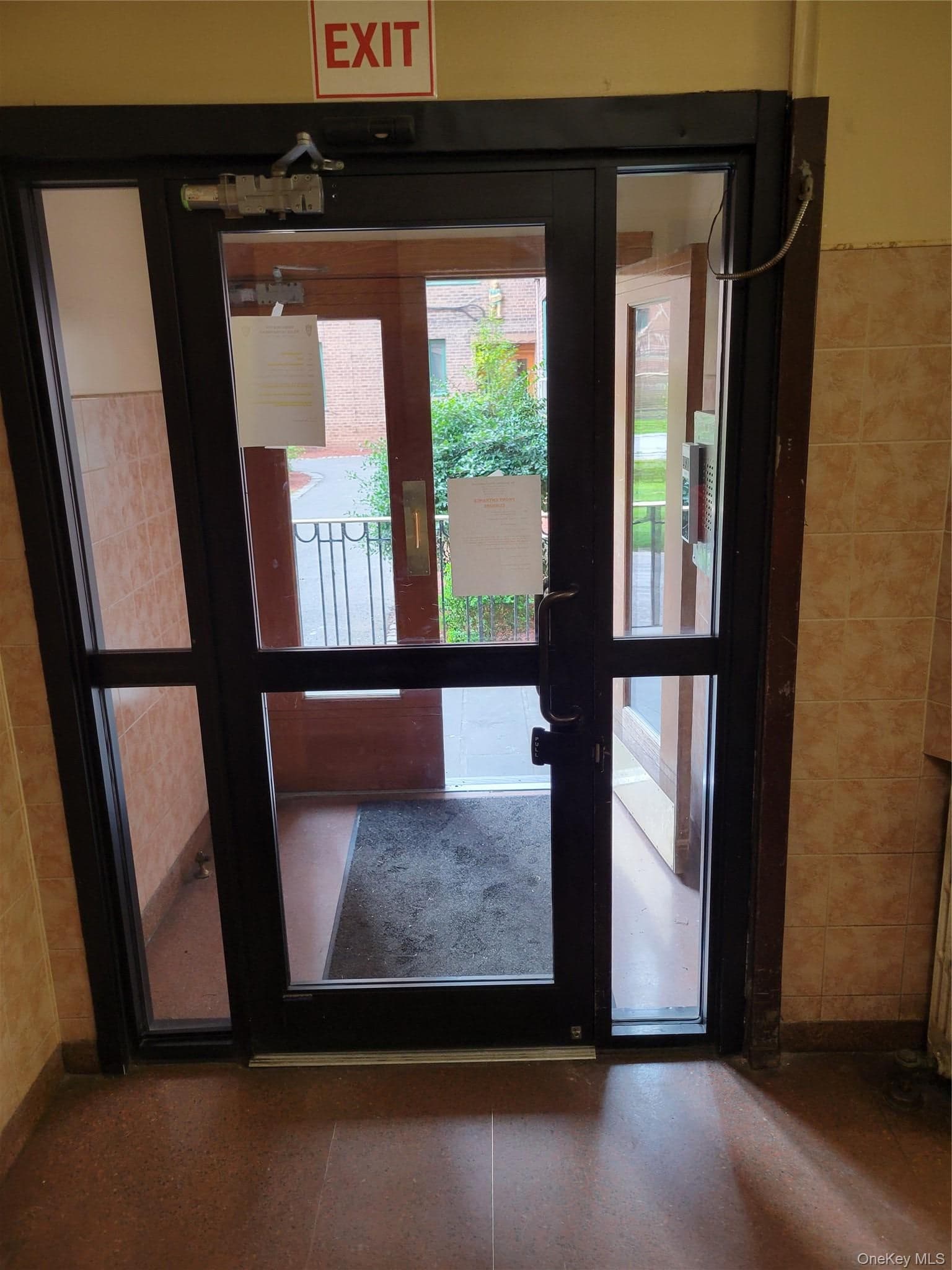 1503 Metropolitan Avenue Unit: 2F thumbnail 4