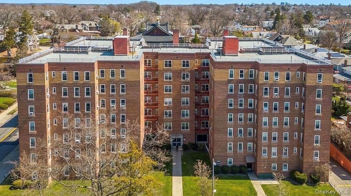 30-11 Parsons Boulevard Unit: 2U, Flushing