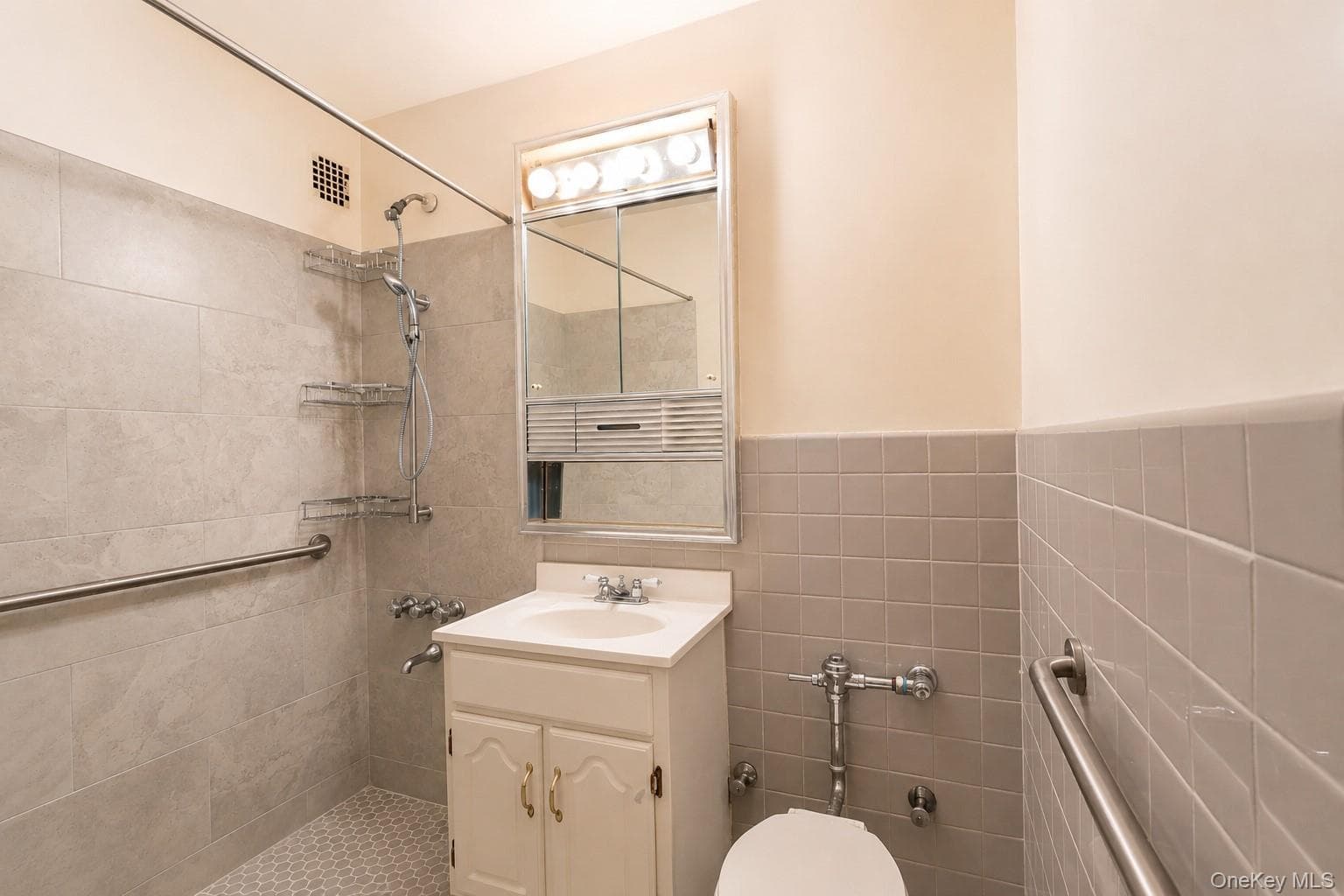 99-35 59th Avenue Unit: 4k thumbnail 18