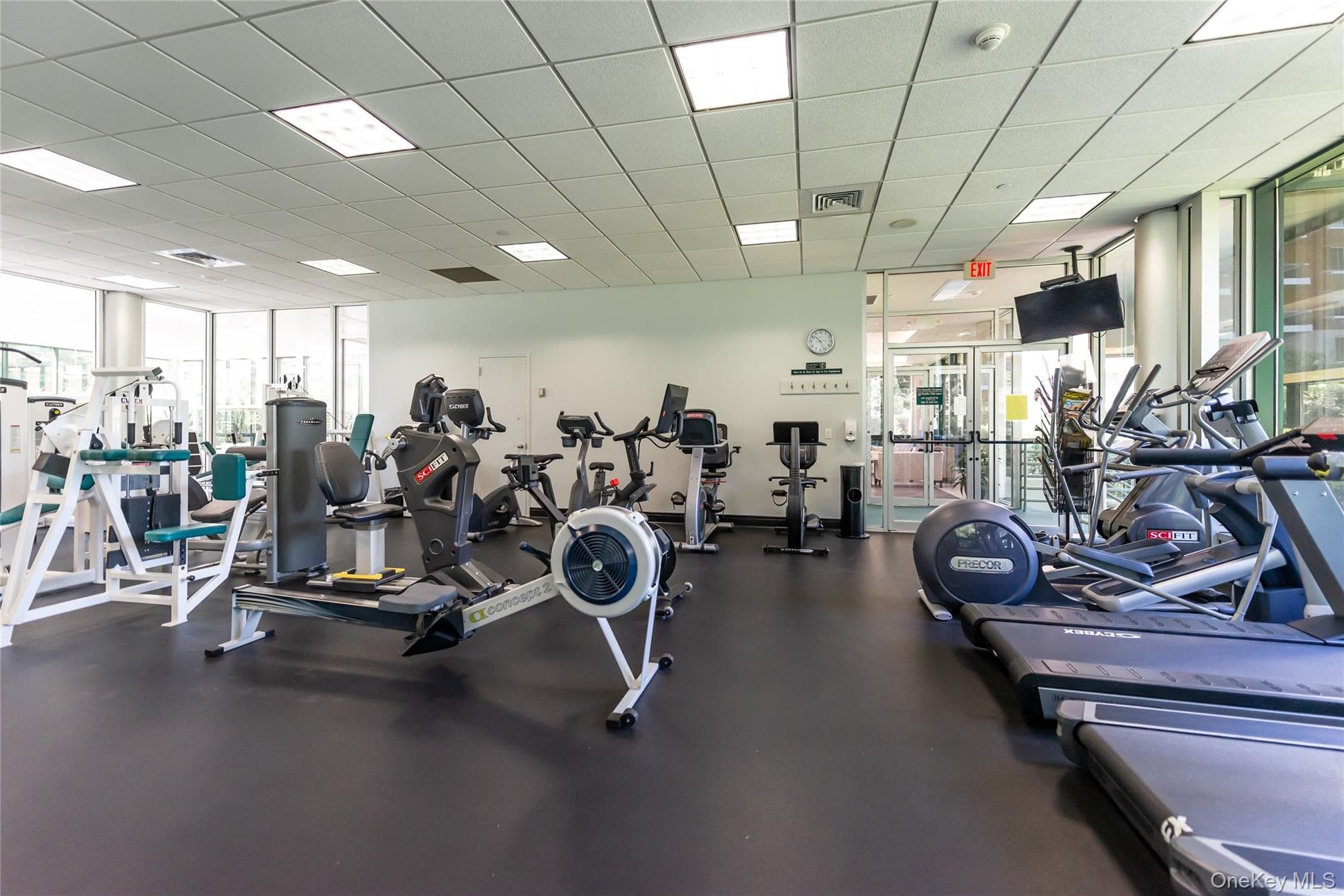 111 Cherry Valley Avenue Unit: PH4 thumbnail 37