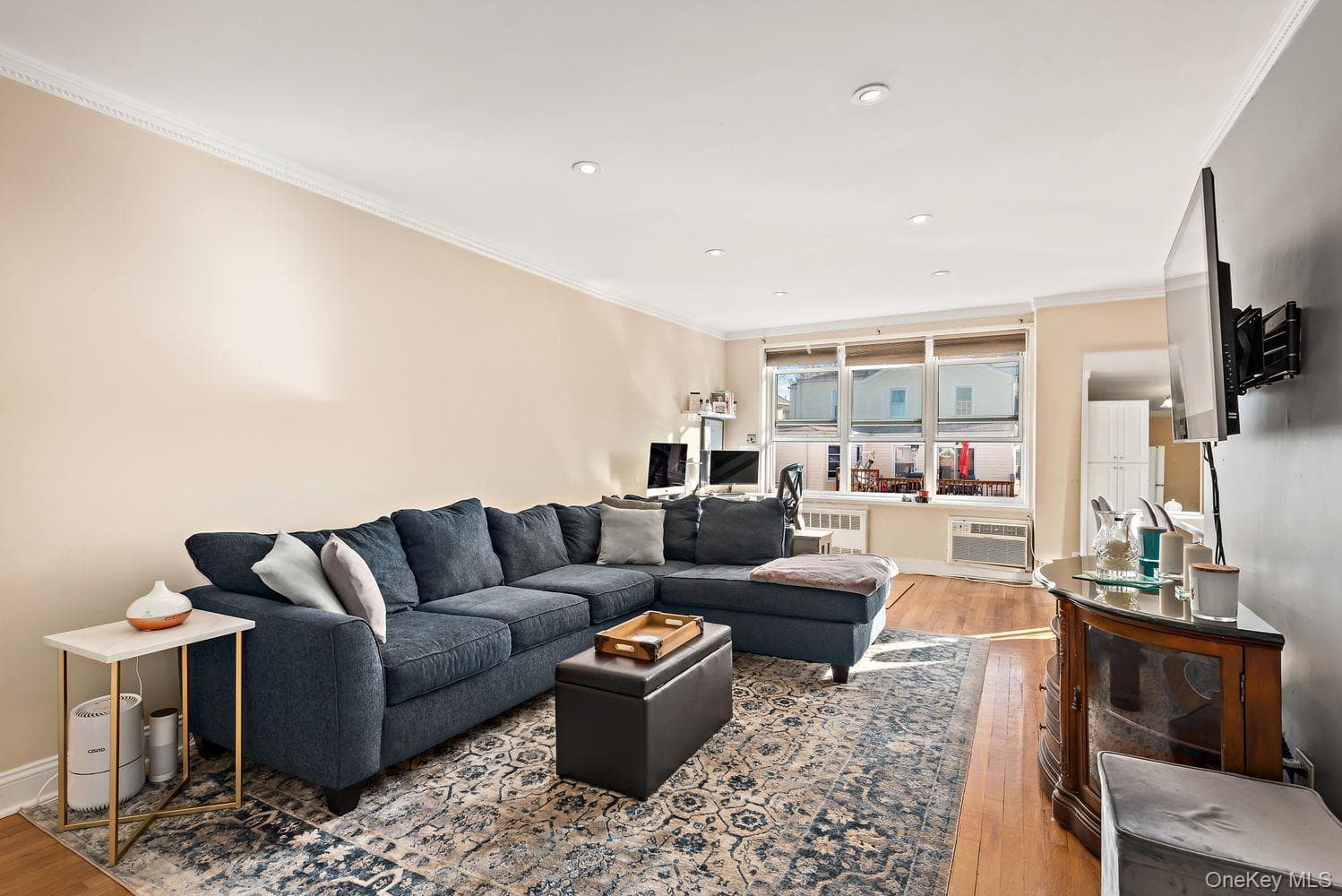 5730 Mosholu Avenue Unit: 4F thumbnail 4