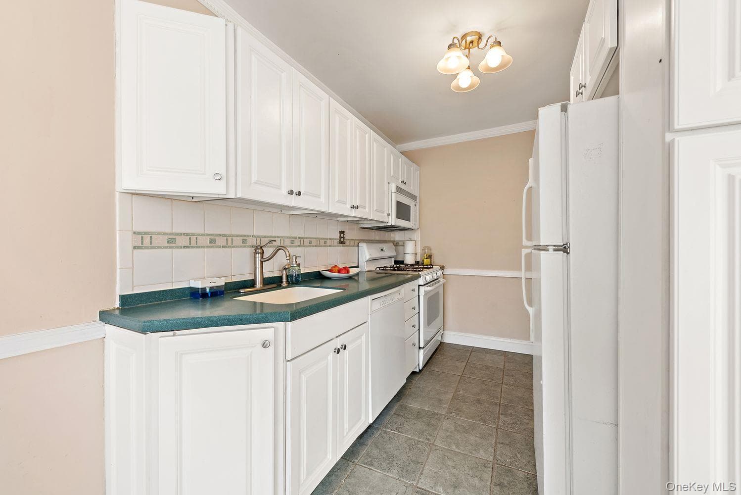 5730 Mosholu Avenue Unit: 4F thumbnail 5