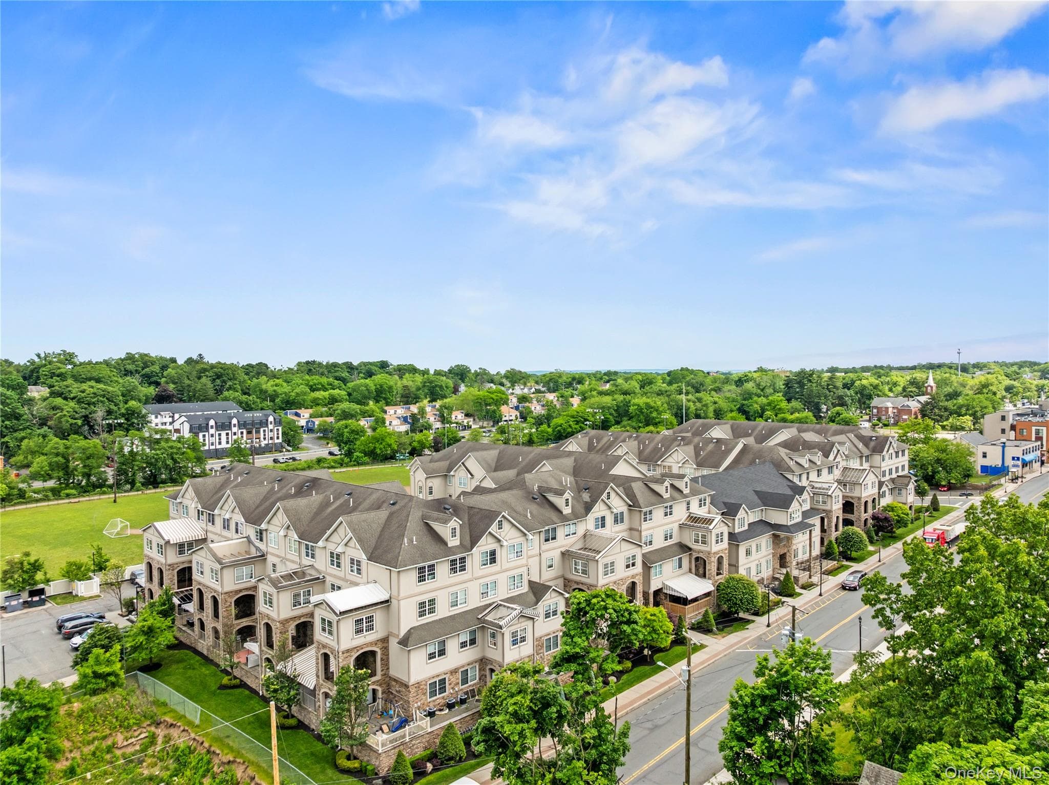 1206 Parkview Drive thumbnail 4