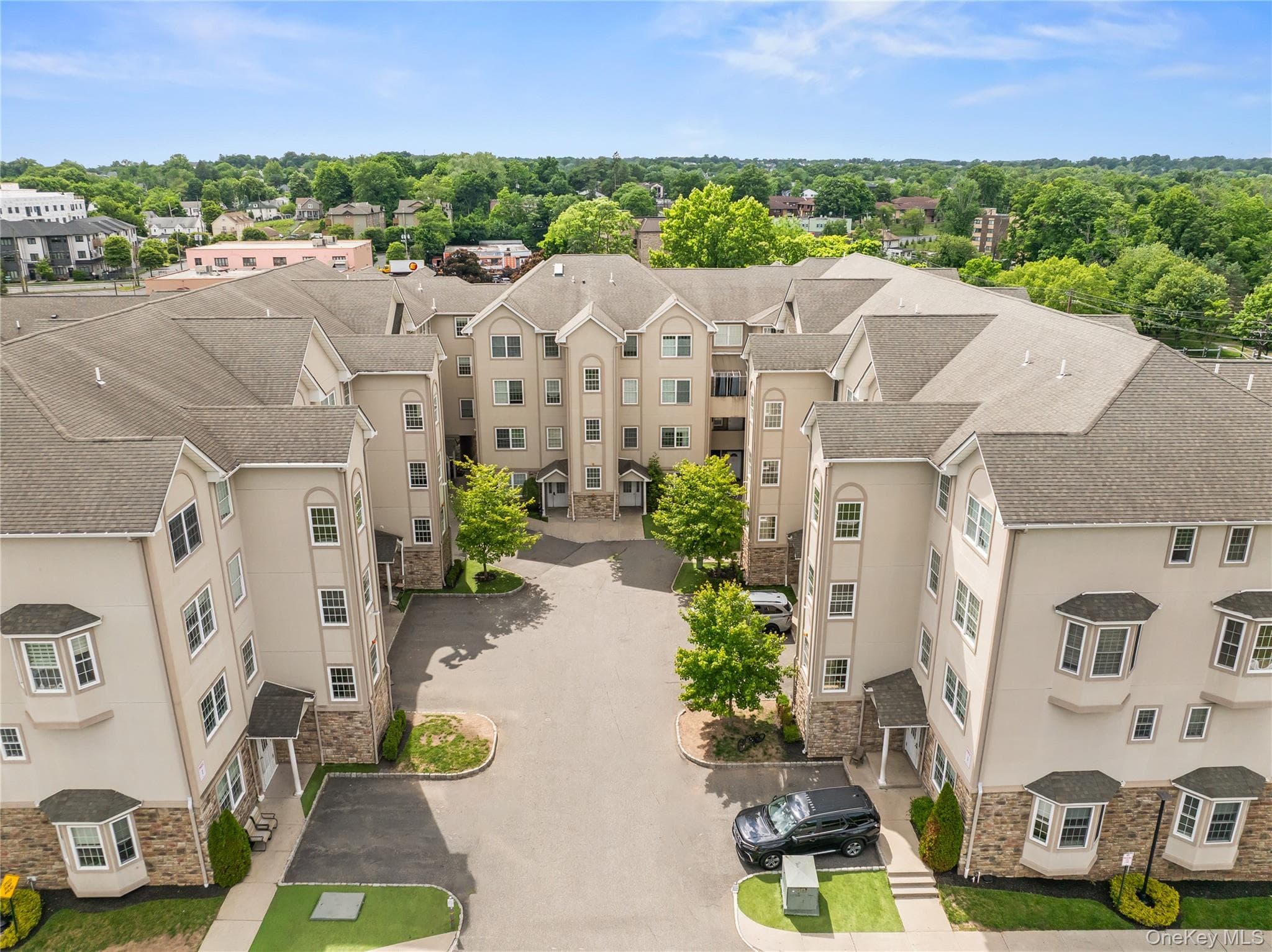1206 Parkview Drive thumbnail 2