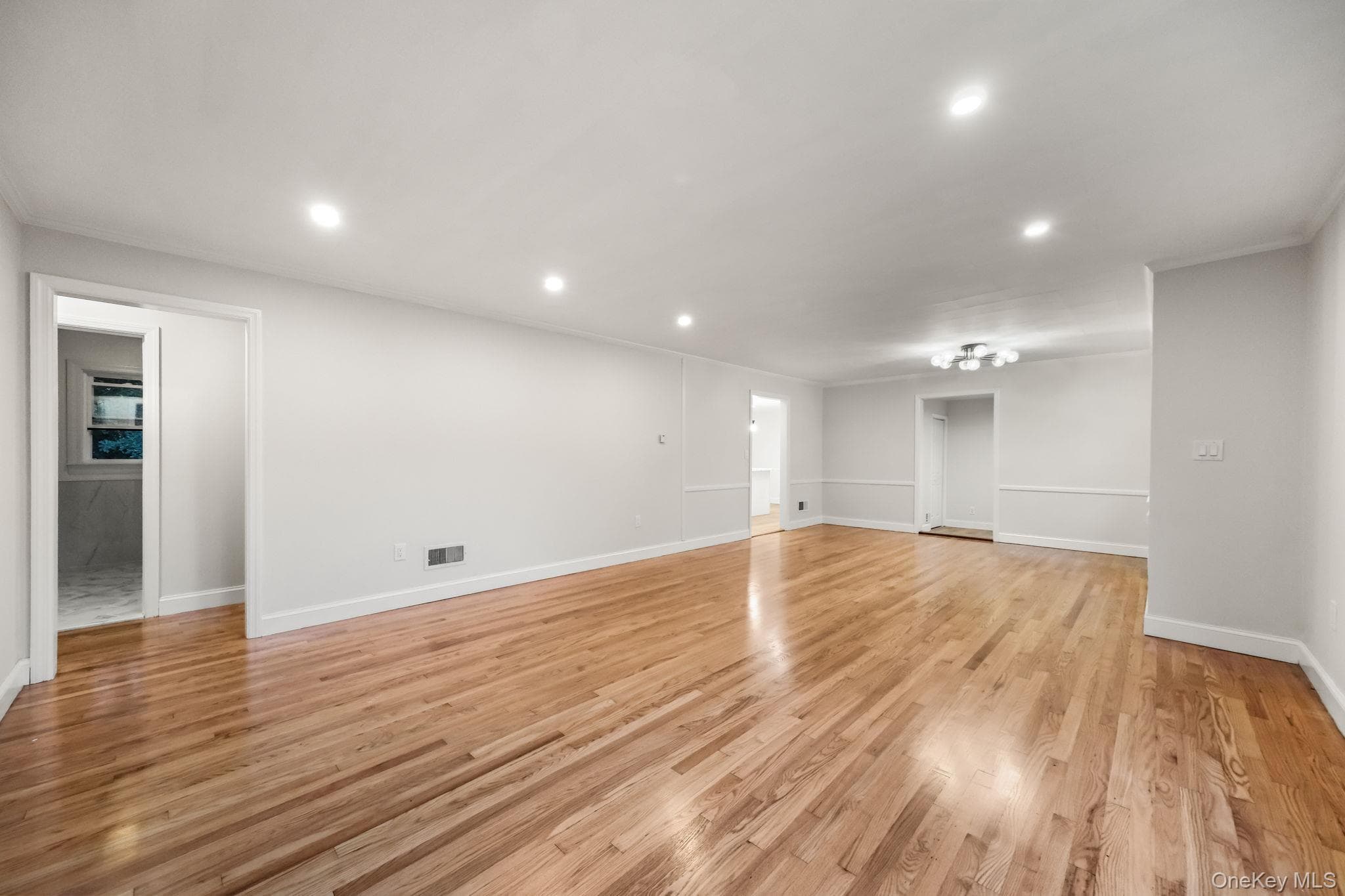16 Knollwood Road thumbnail 9