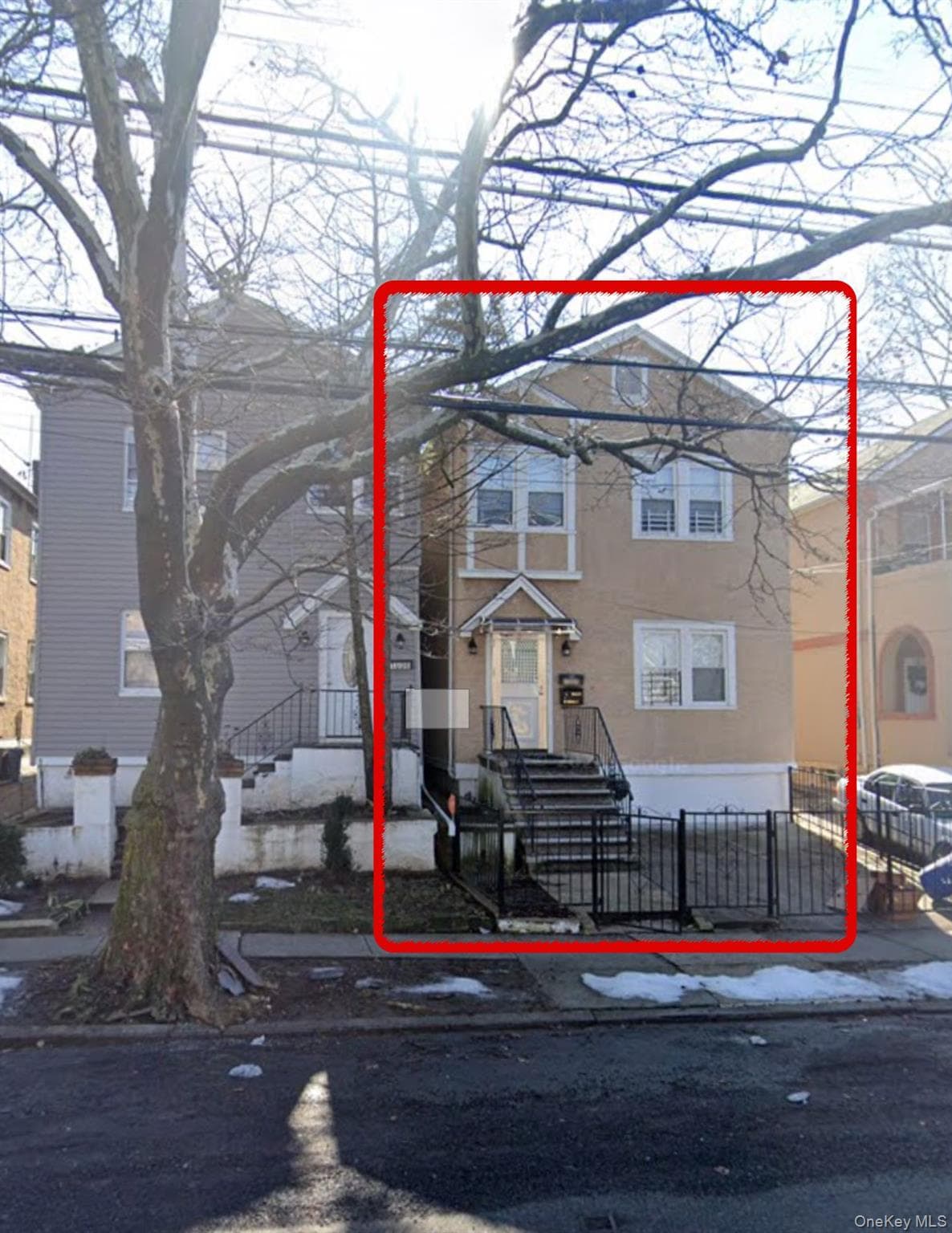 1006 E 241 St ST photo 1