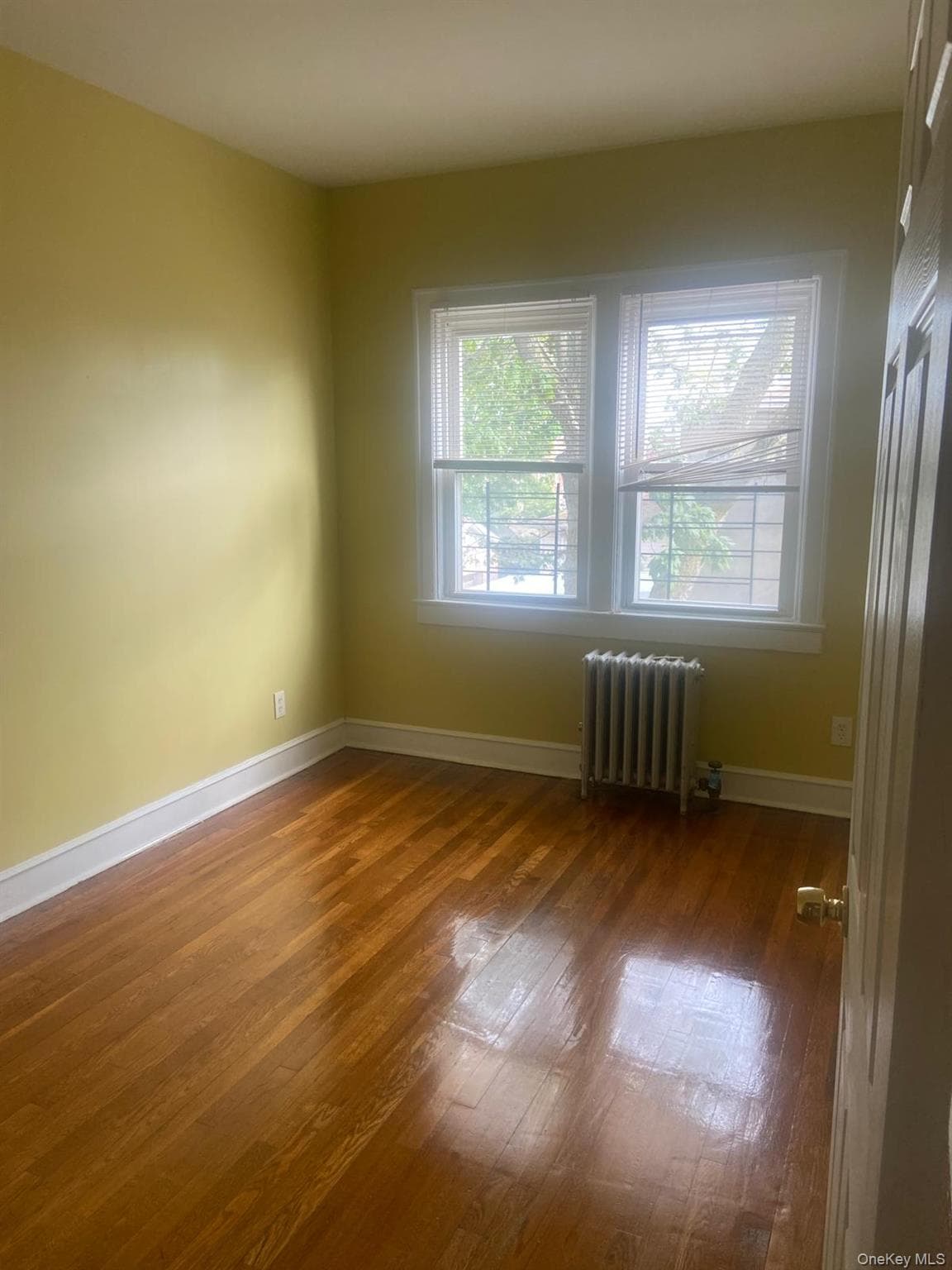 1006 E 241 St ST thumbnail 10
