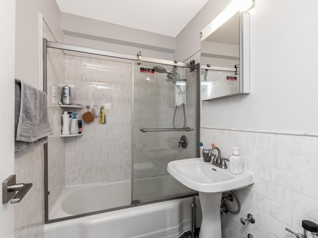 6300 Riverdale Avenue Unit: 3K thumbnail 6