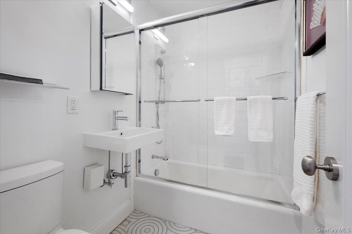 3 Washington Square Unit: 6B thumbnail 20