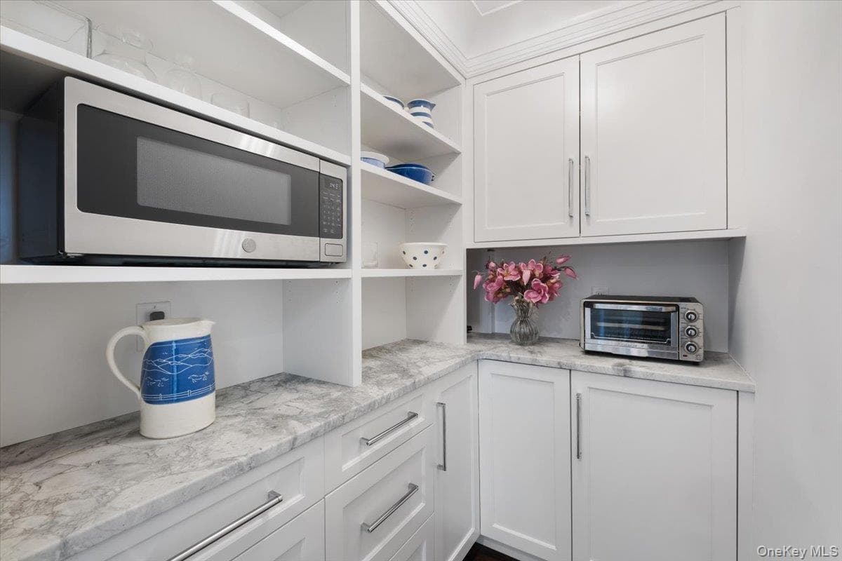 3 Washington Square Unit: 6B thumbnail 14
