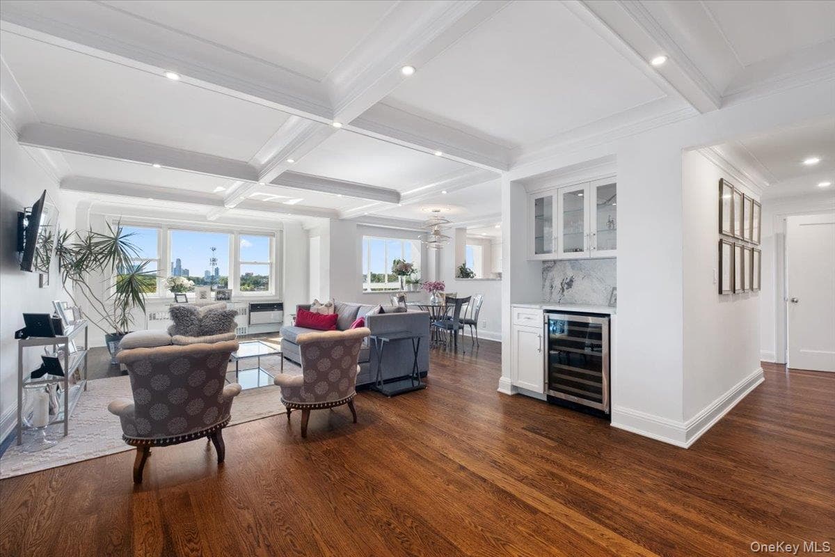 3 Washington Square Unit: 6B thumbnail 5