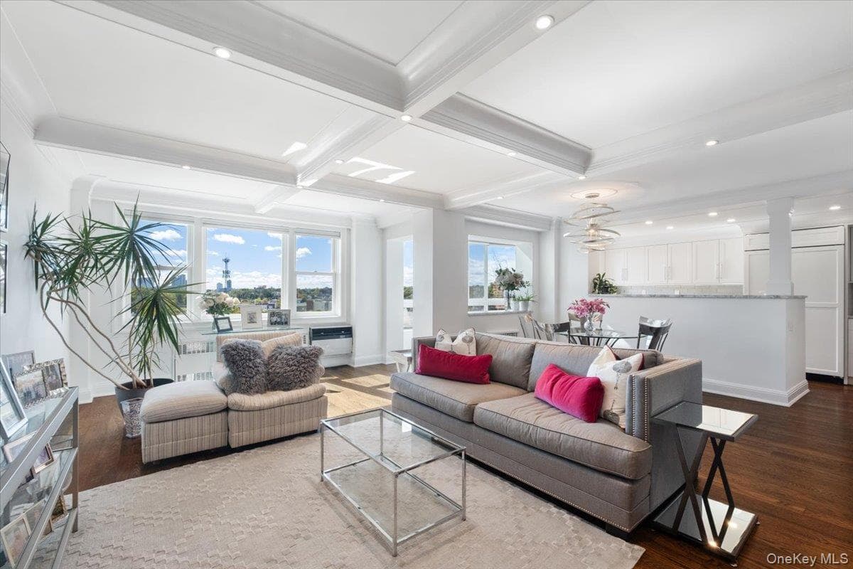 3 Washington Square Unit: 6B thumbnail 6