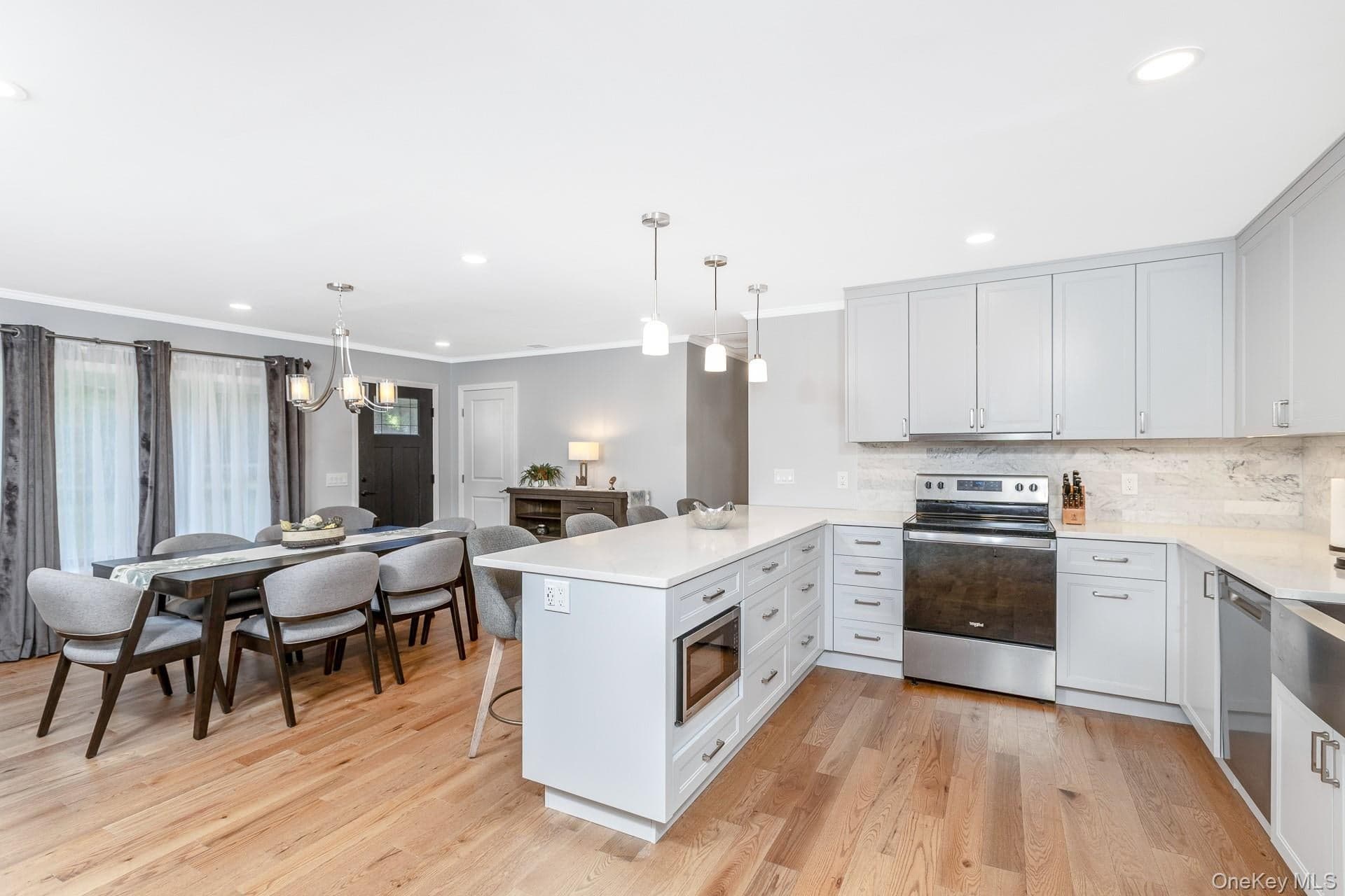 19 Groveland Avenue thumbnail 8