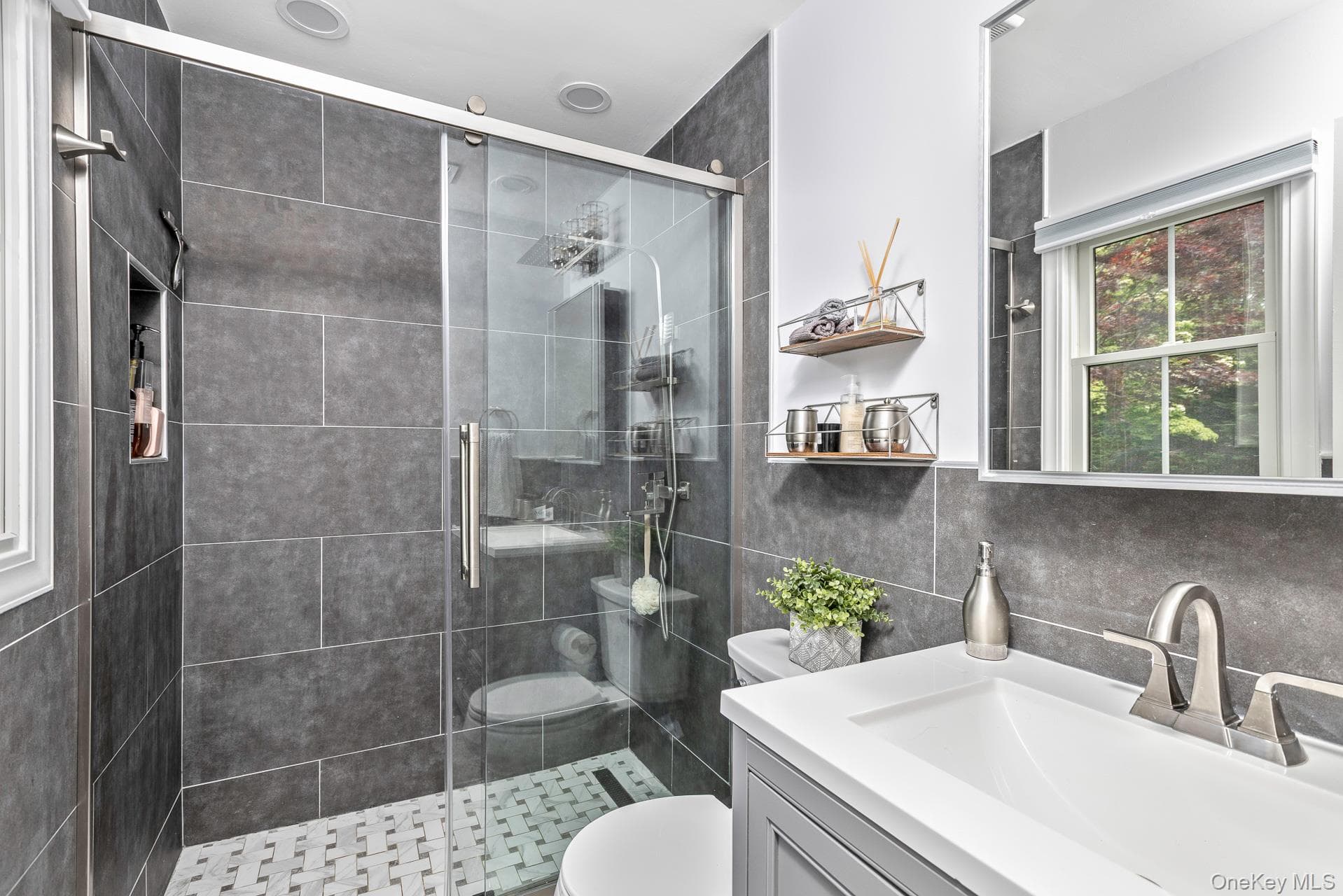 19 Groveland Avenue thumbnail 29