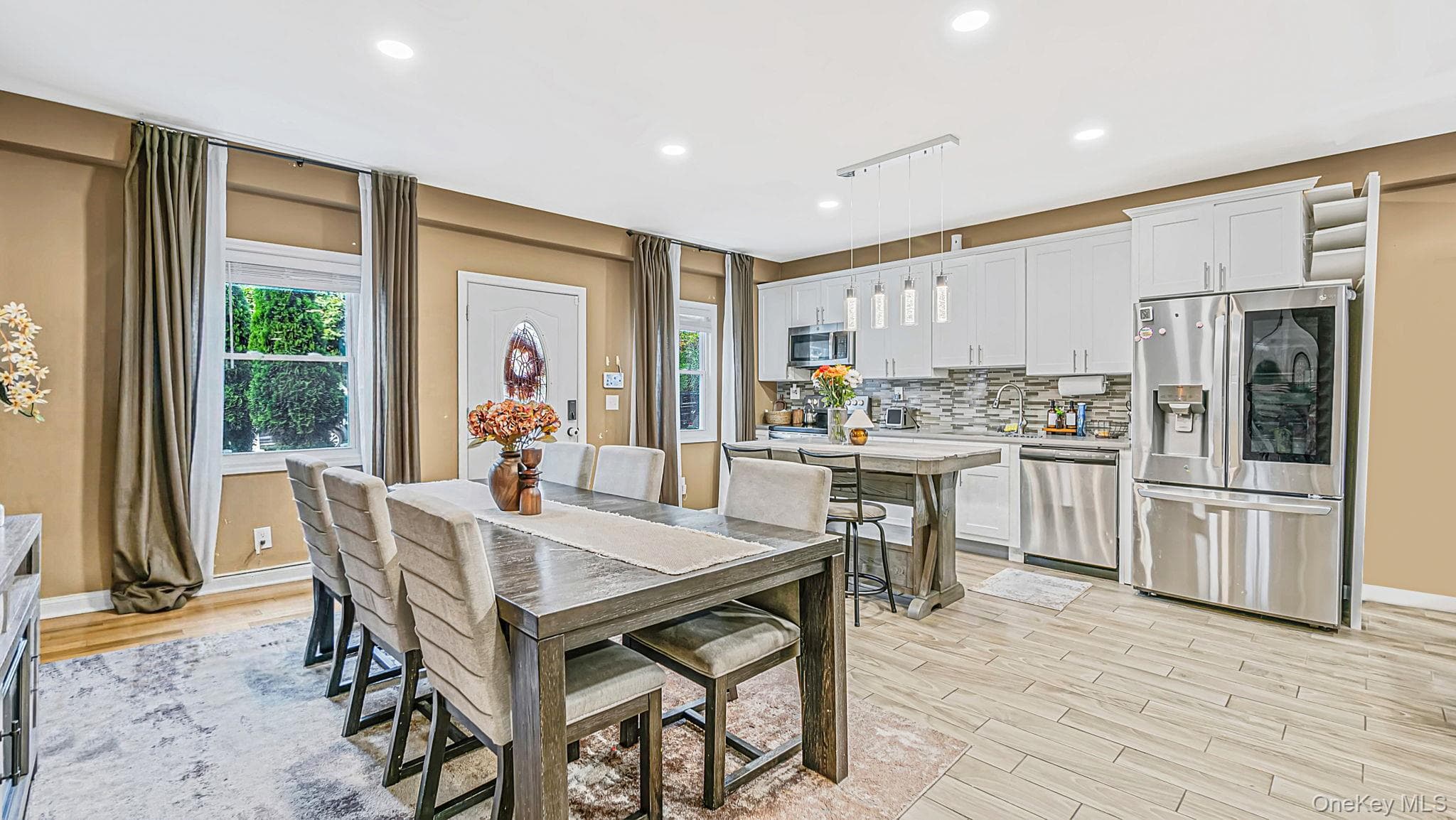 73 Lynbrook Drive, Mastic Beach