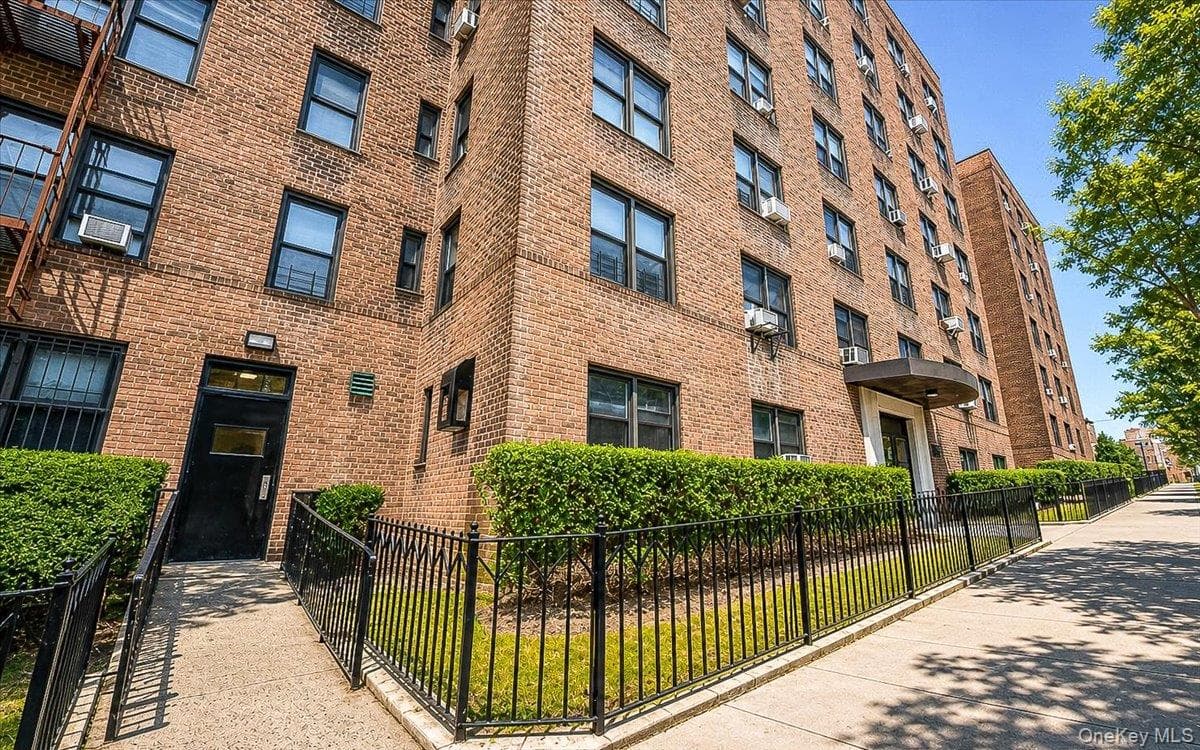 102-12 65th Avenue Unit: C35, Forest Hills