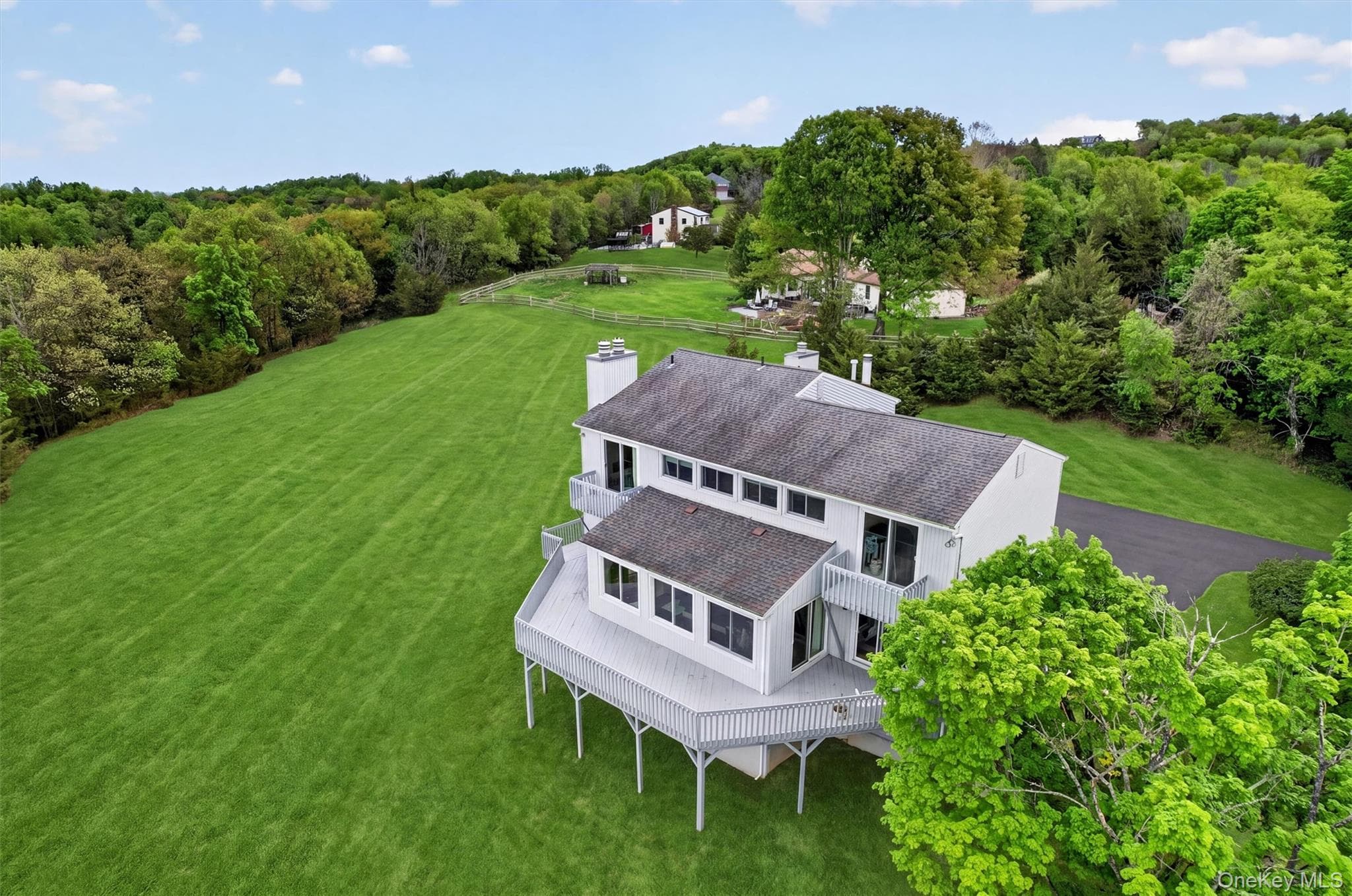 15 Deer Pond Drive thumbnail 46