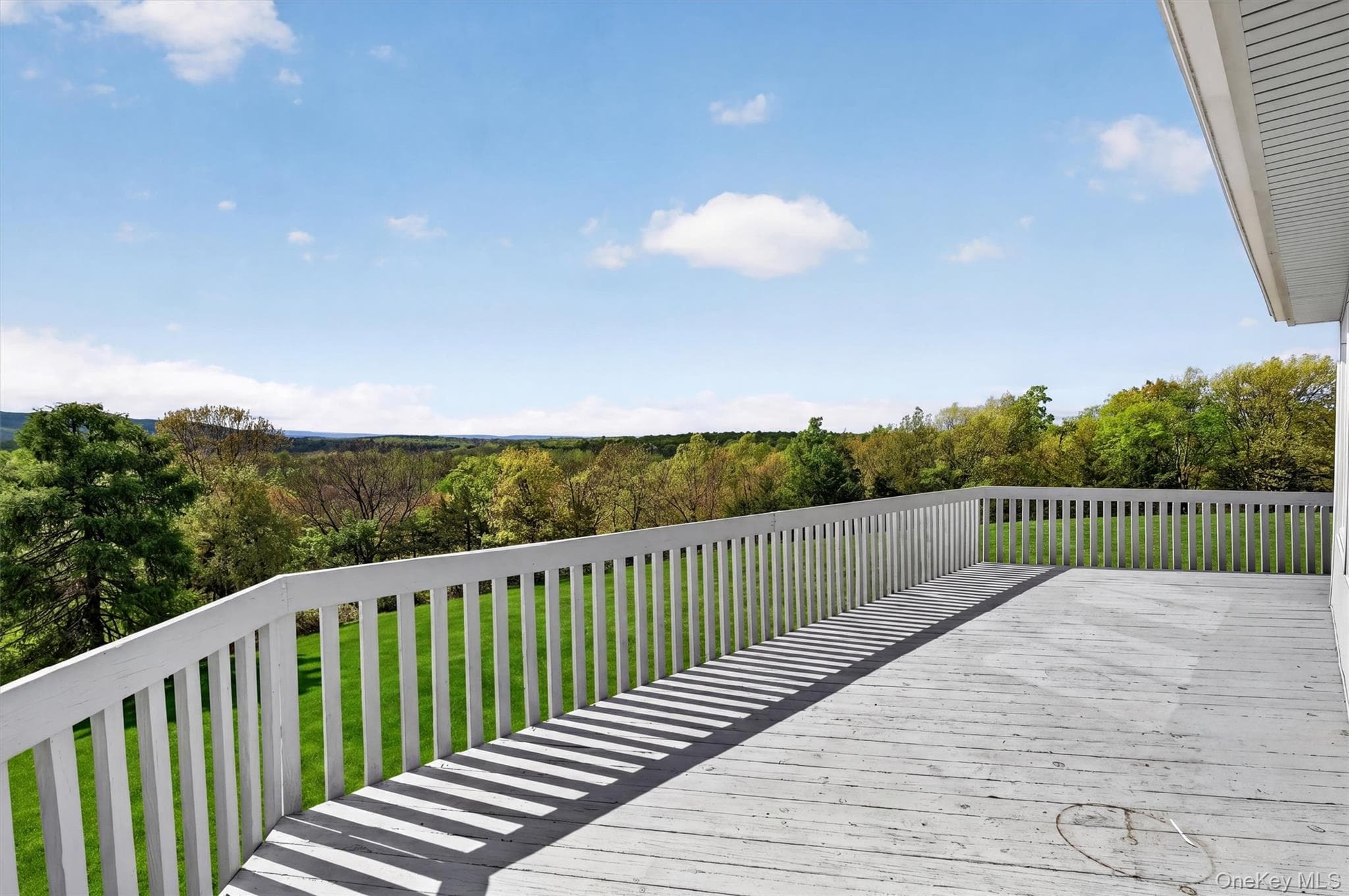 15 Deer Pond Drive thumbnail 35