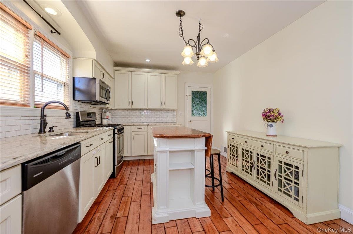 412 Fire Island Avenue thumbnail 9