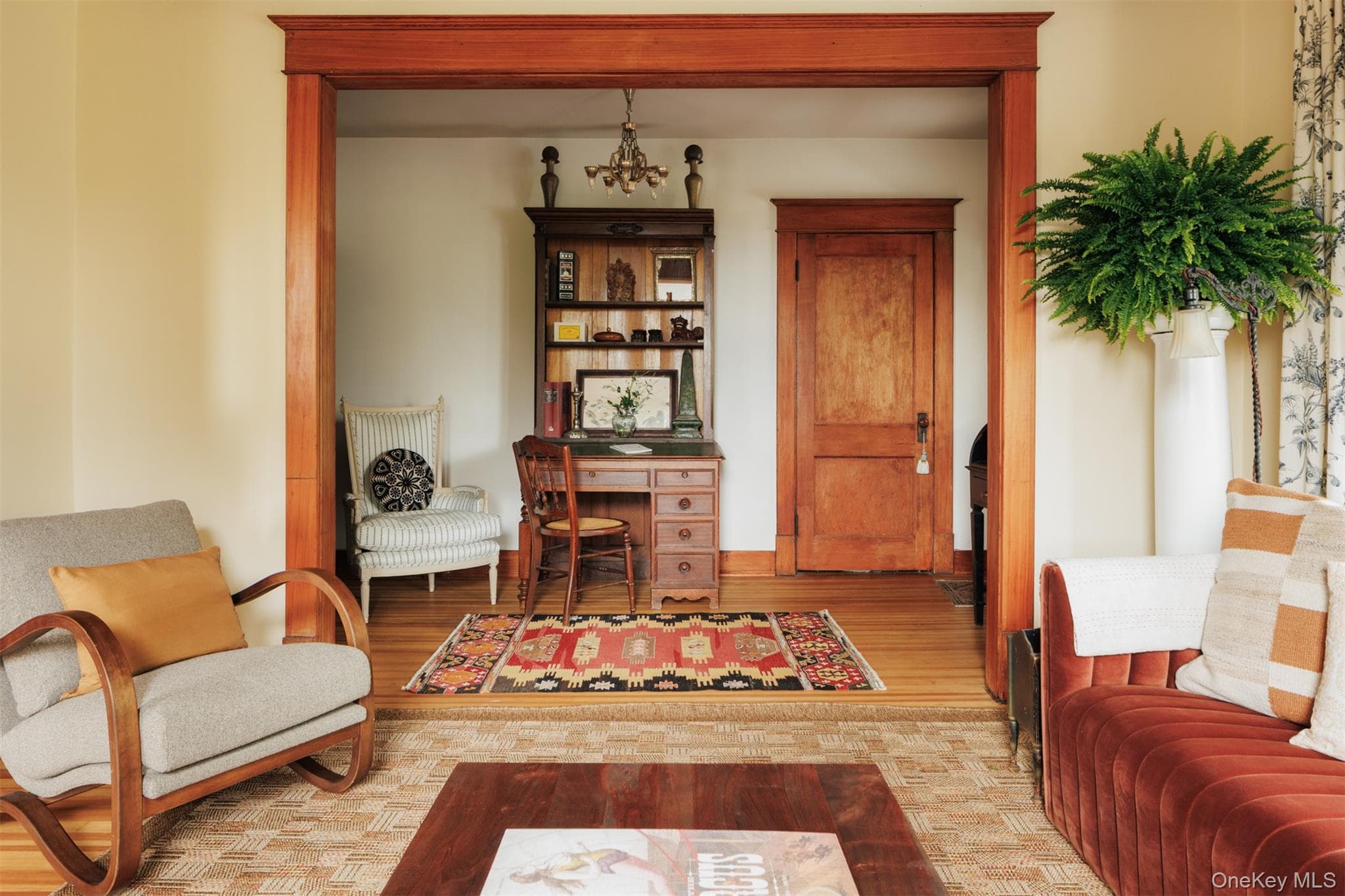 910 Columbia Street thumbnail 16
