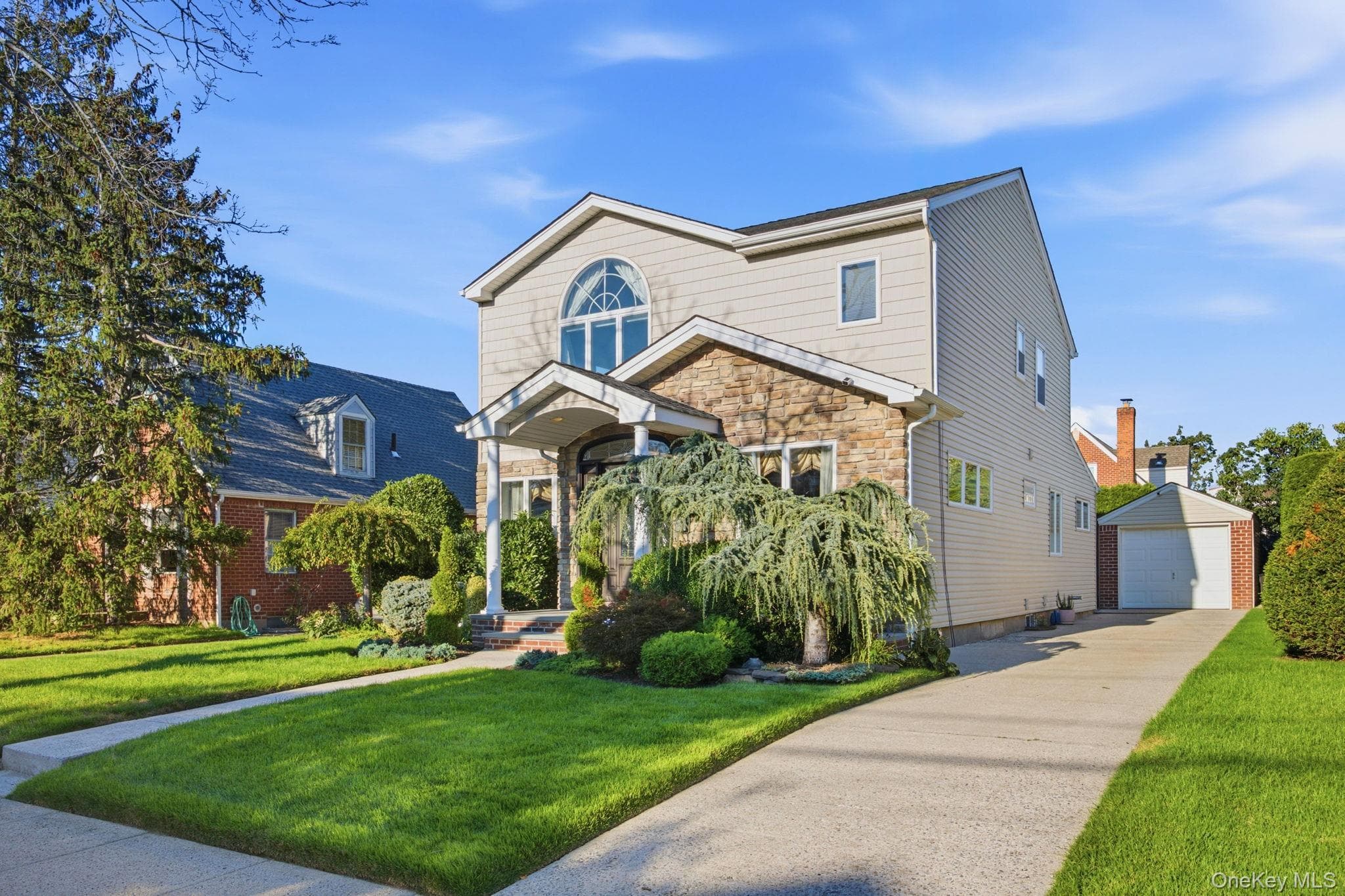 154 Celler Avenue, New Hyde Park