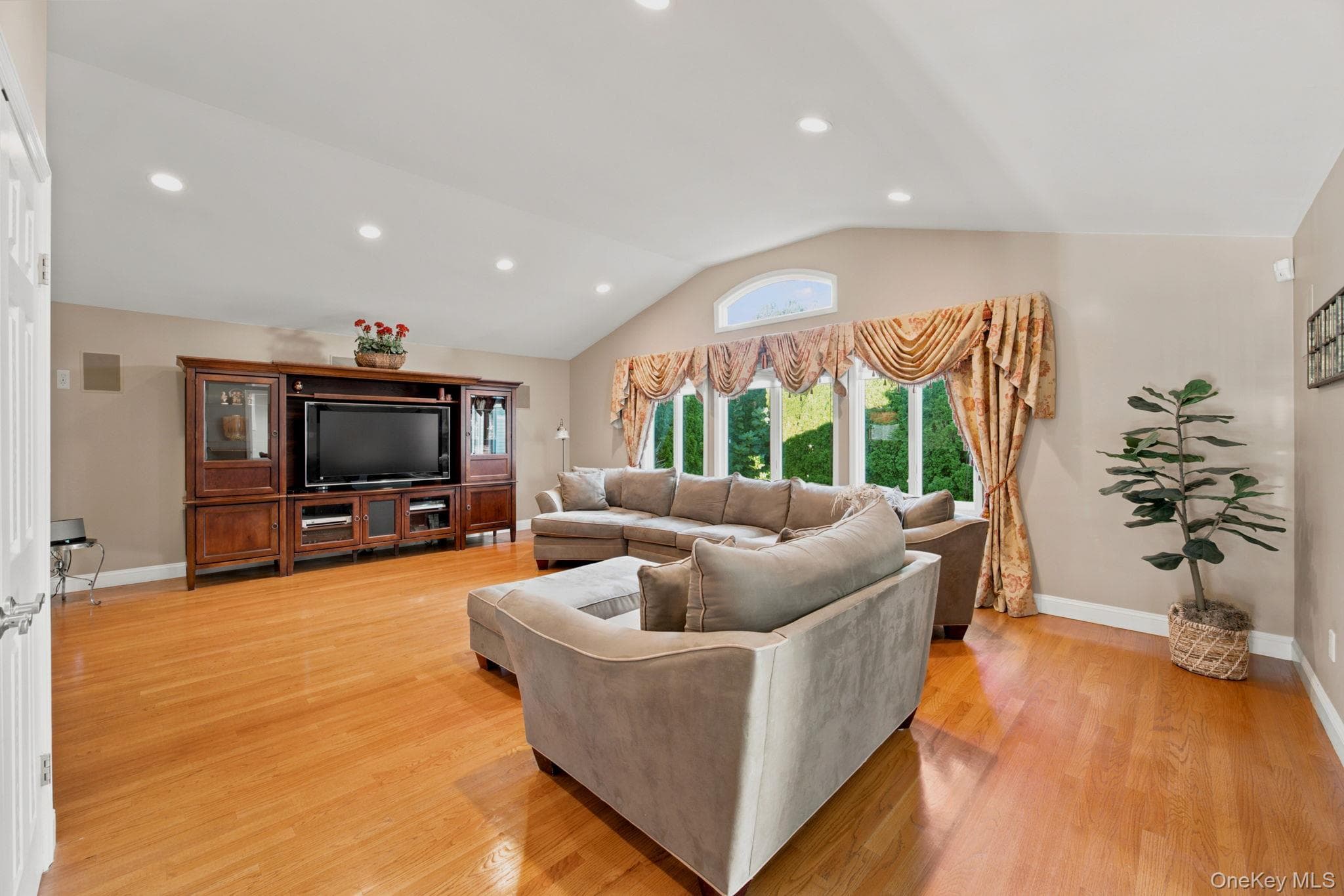 154 Celler Avenue thumbnail 11