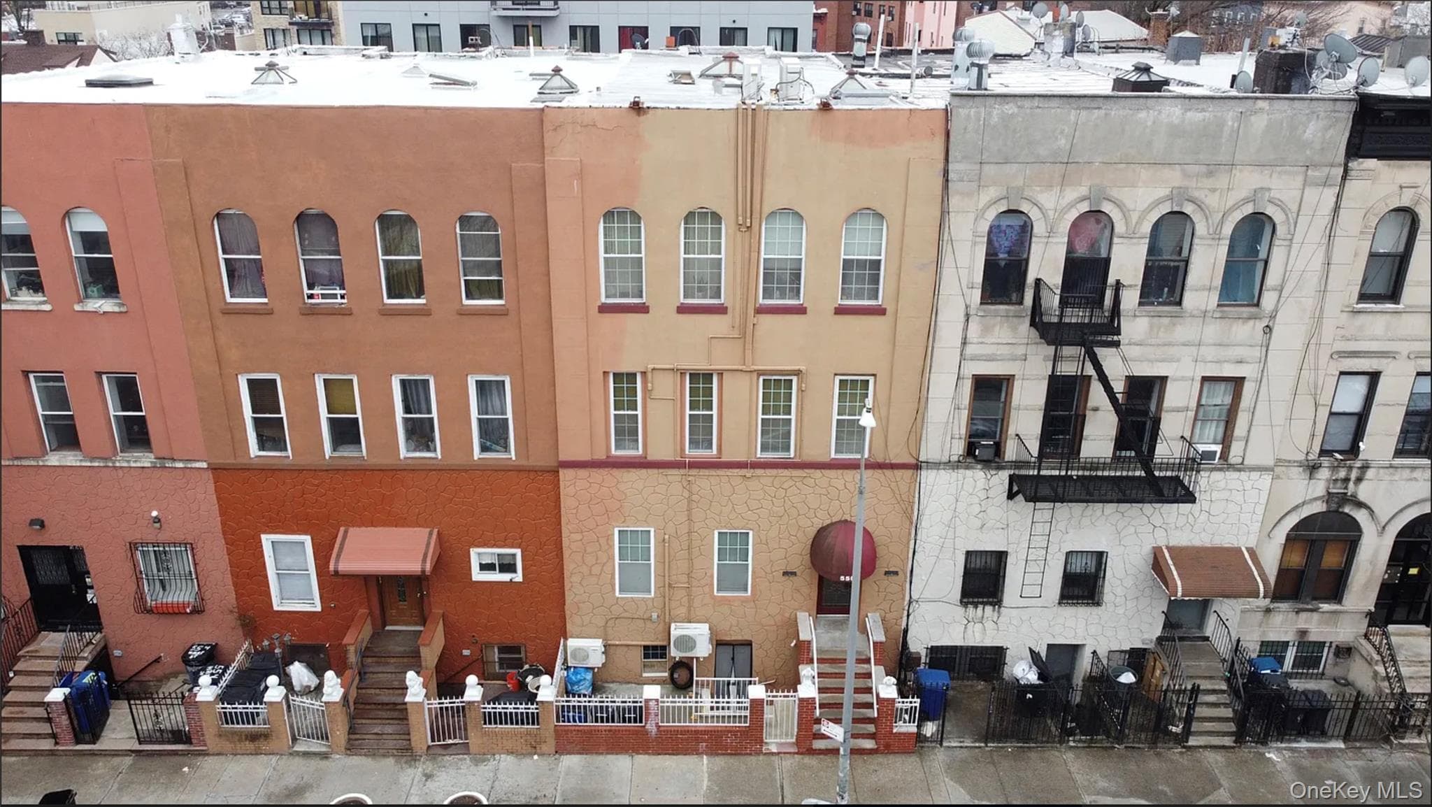 550 Hart Street thumbnail 5