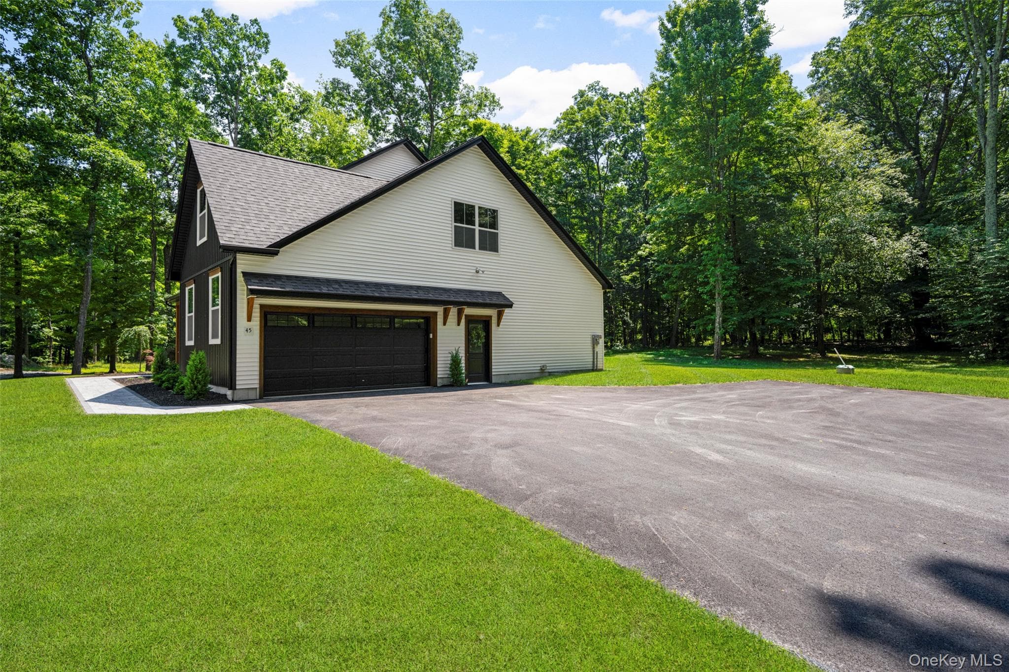 45 Maple Hill Drive thumbnail 41