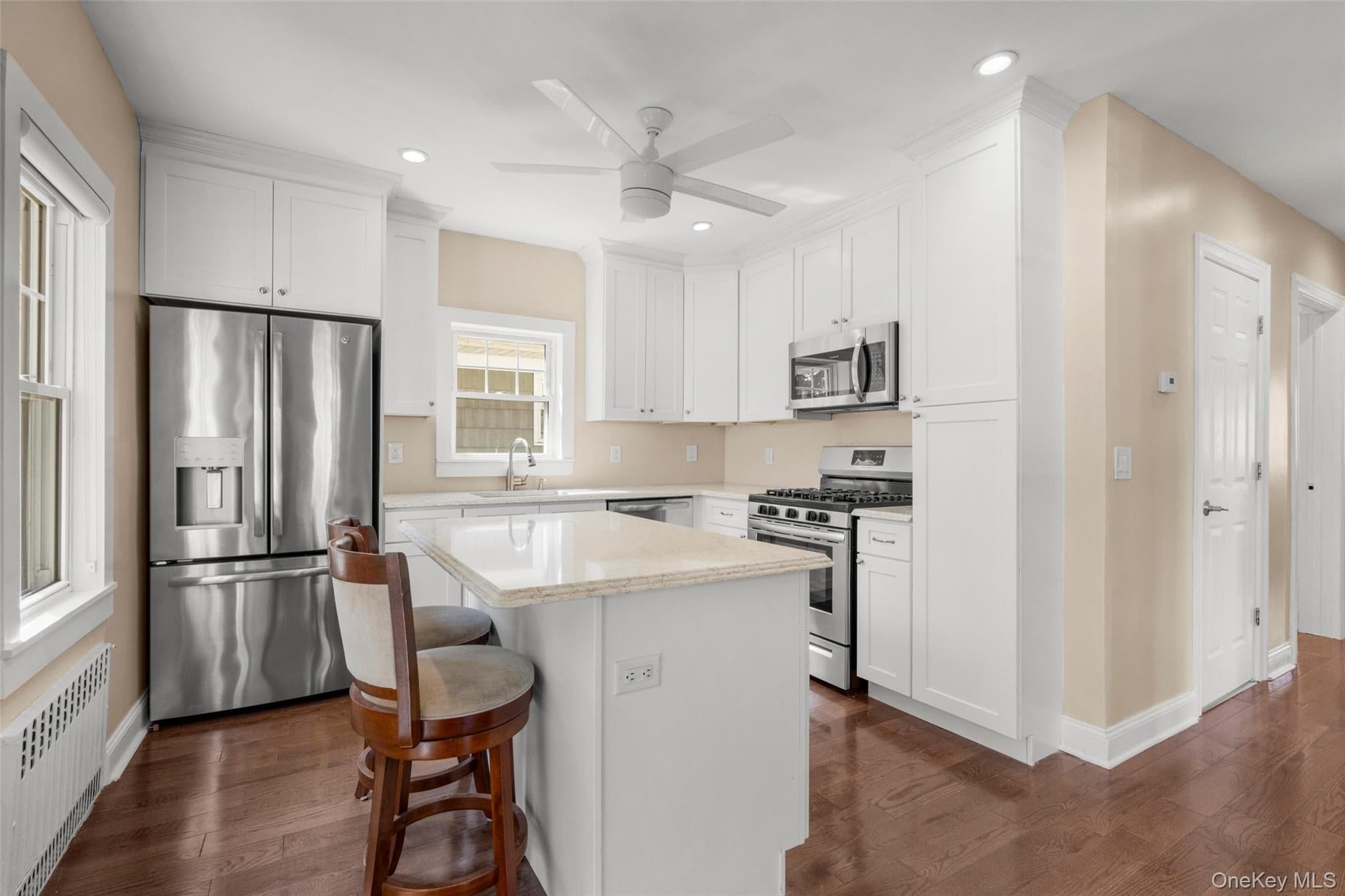 823 Lester Avenue thumbnail 11