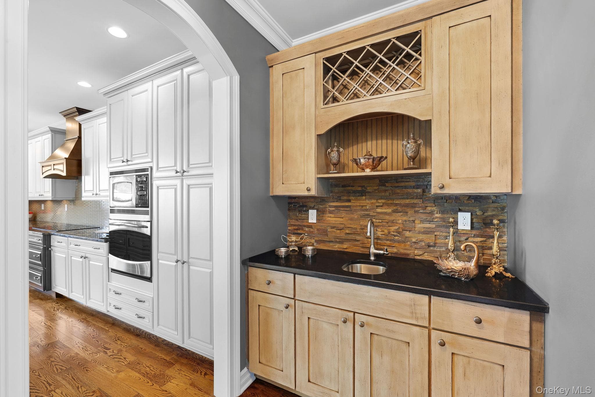 31 Greenwich Avenue thumbnail 12