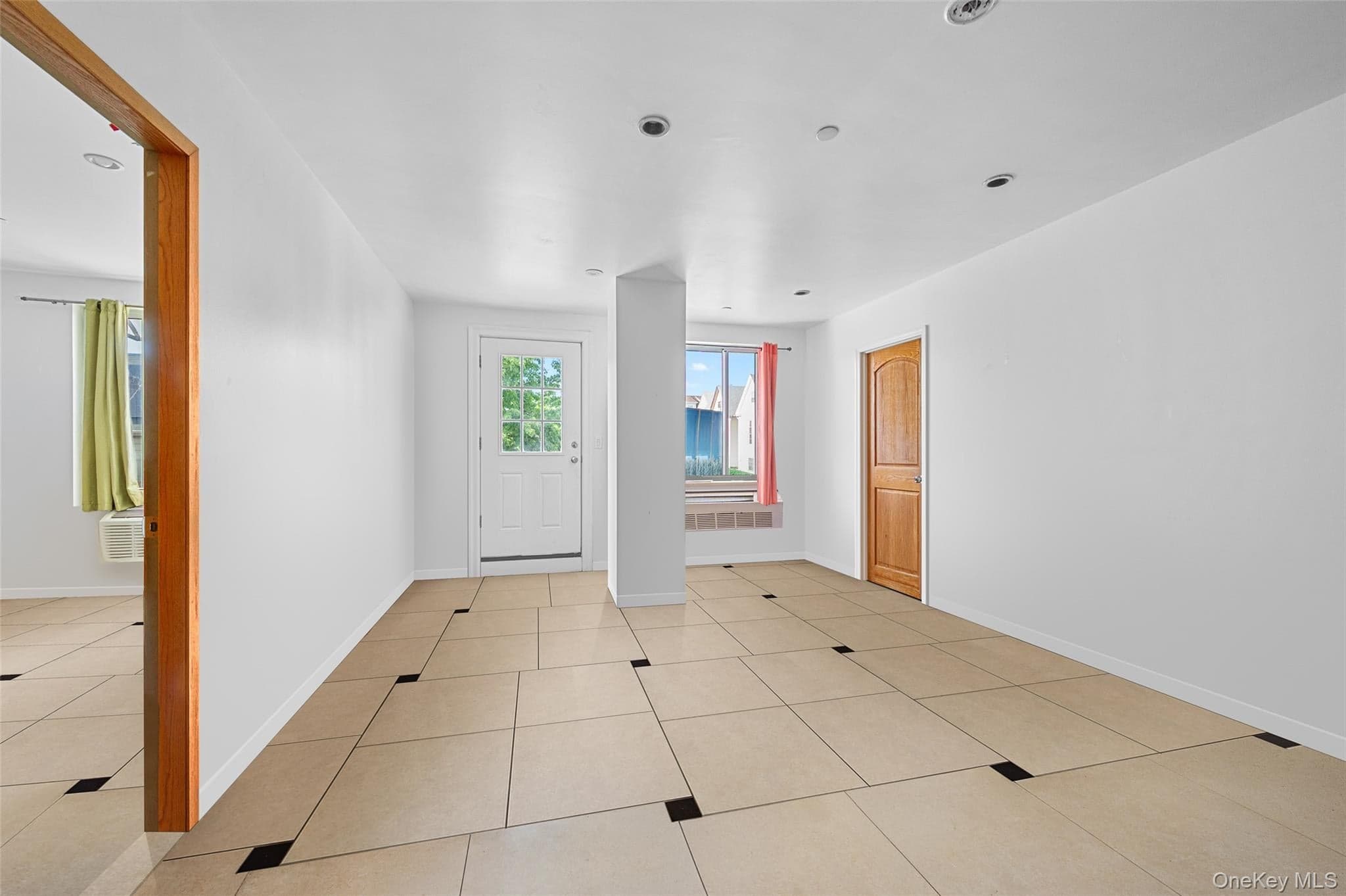 10607 Northern Boulevard Unit: 2B thumbnail 4