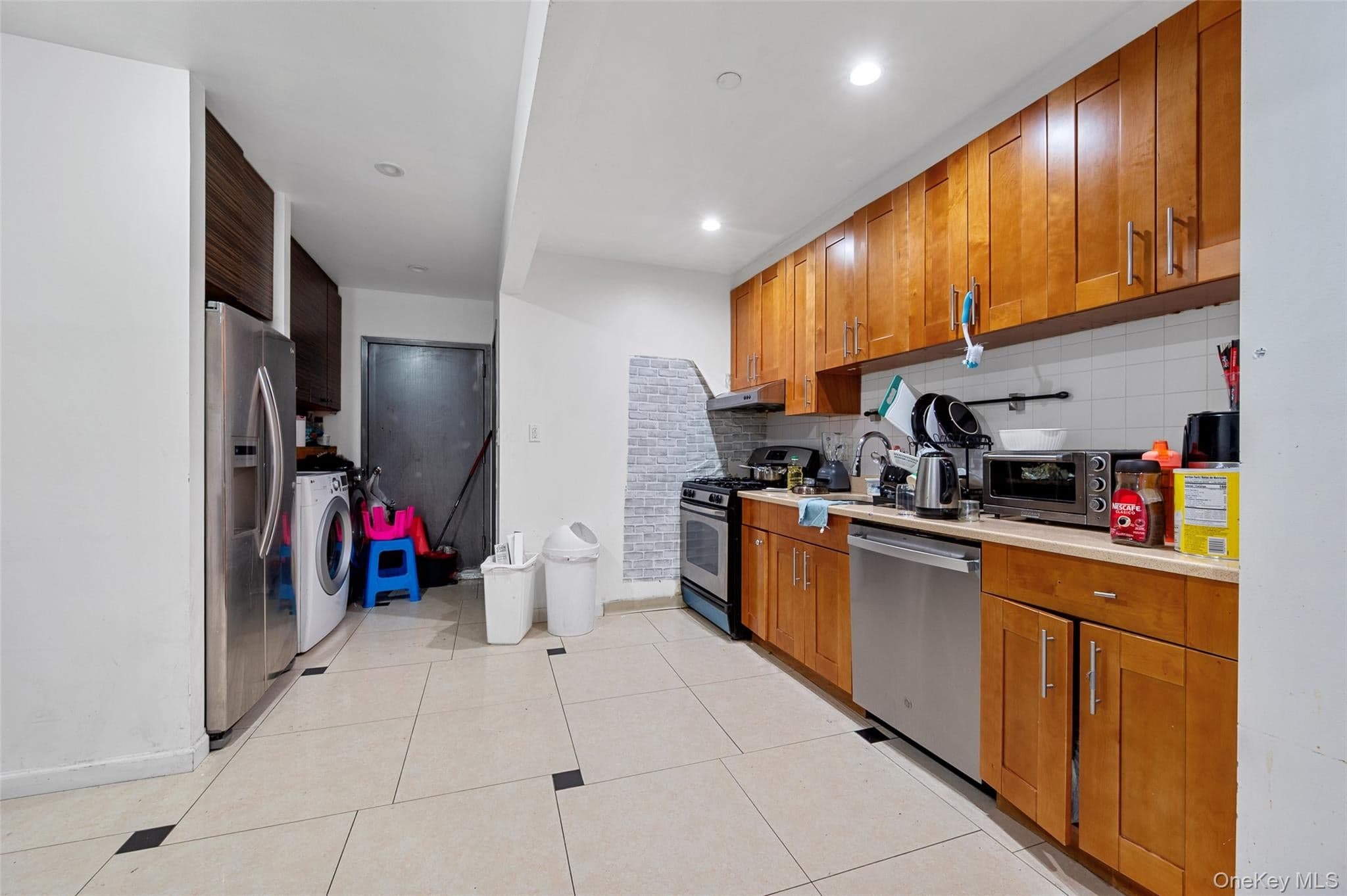 10607 Northern Boulevard Unit: 2B thumbnail 5